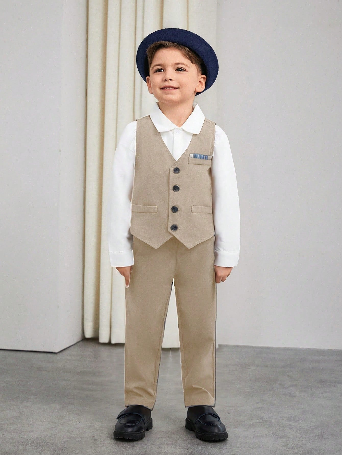 Blossomsprite Kids Young Boy Gentleman Two-Piece Stripe Waistcoat Suit + Long Pants Suit, Elegant Dress, Suitable For Birthday Parties, Evening Parties, Performances, Weddings, Baptism, First Year Birthday And Wedding Season