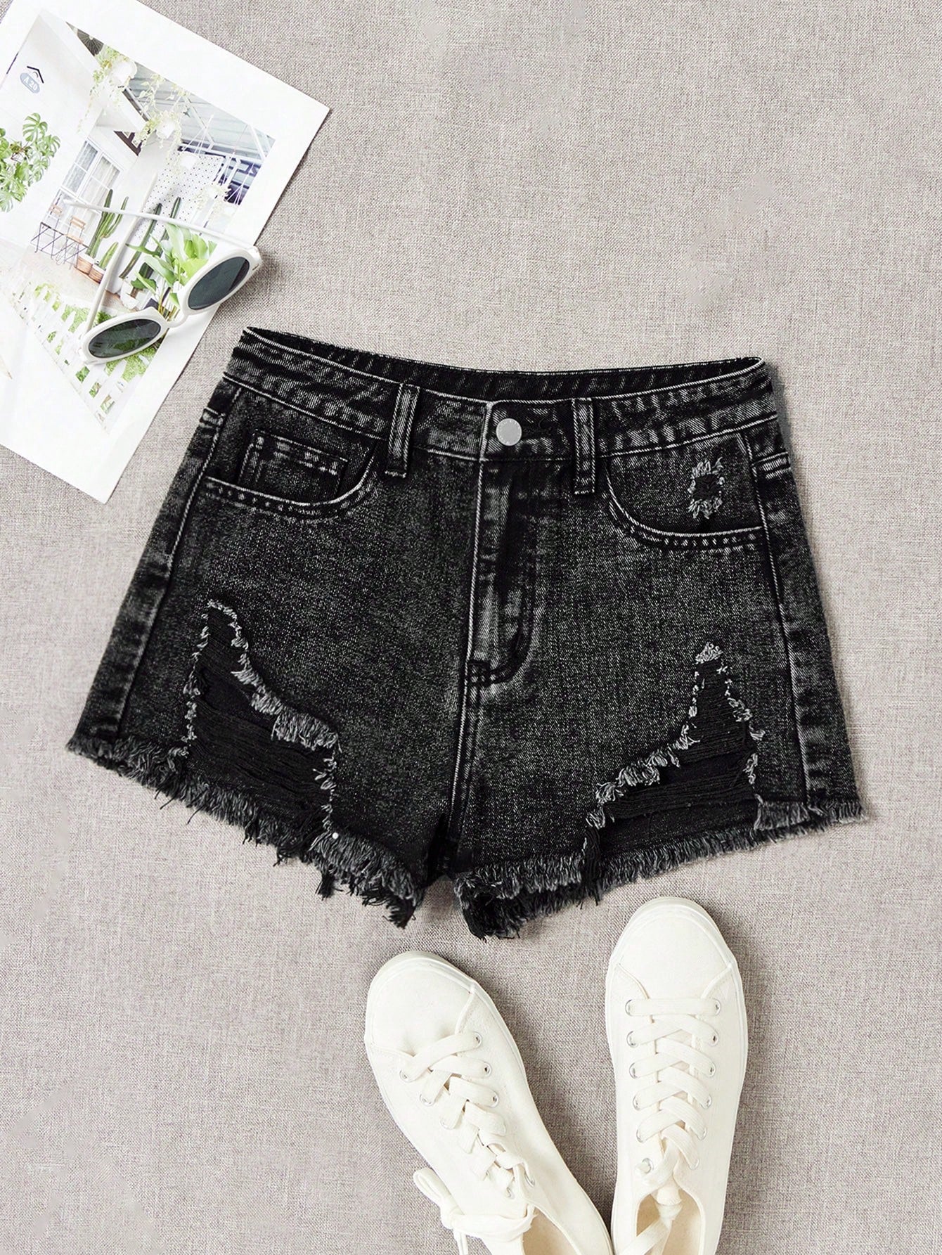 Teen Girl Distressed Denim Shorts With Frayed Hem And Pockets