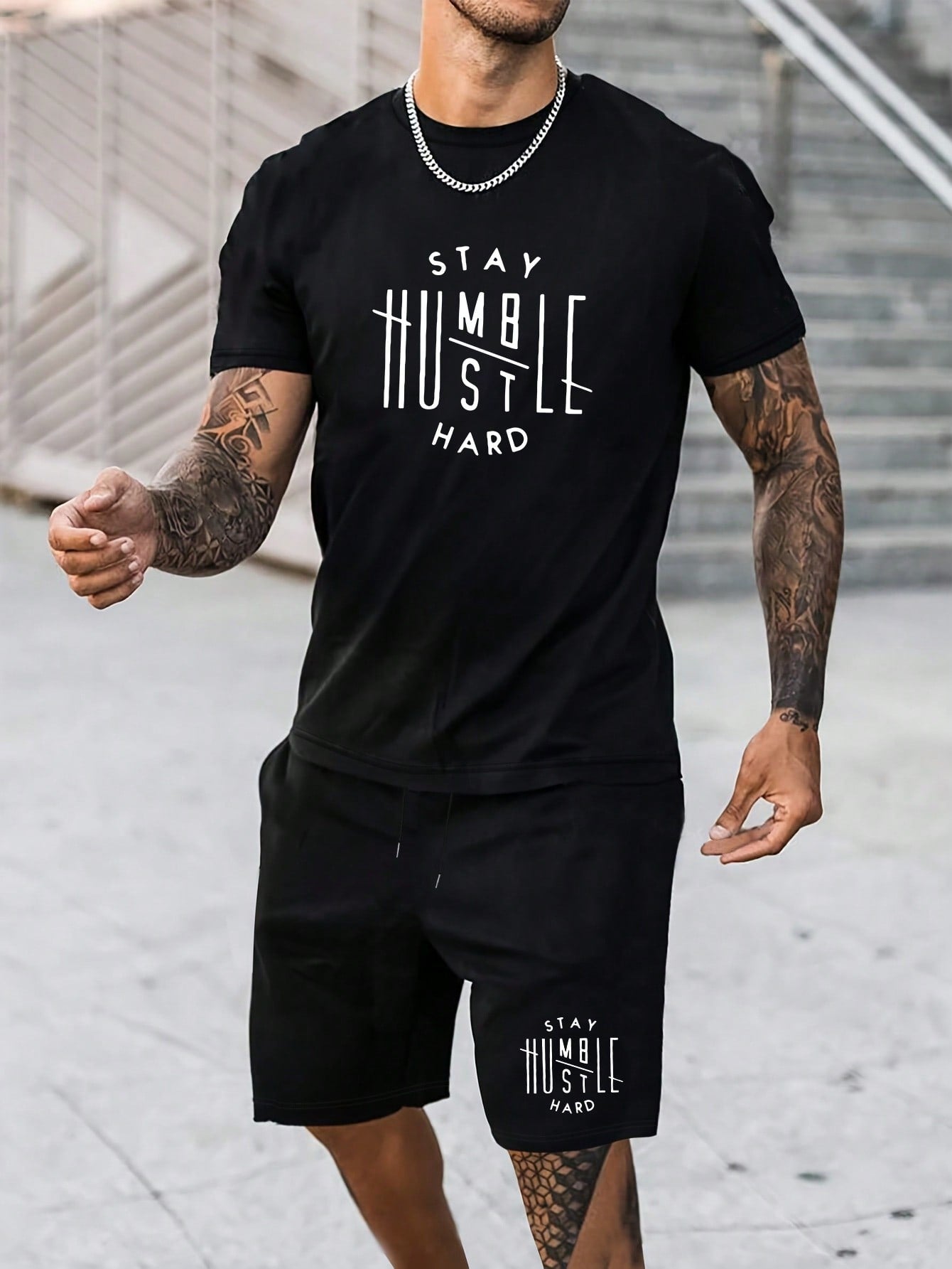 Men's Letter Printed T-Shirt And Drawstring Waist Shorts Set