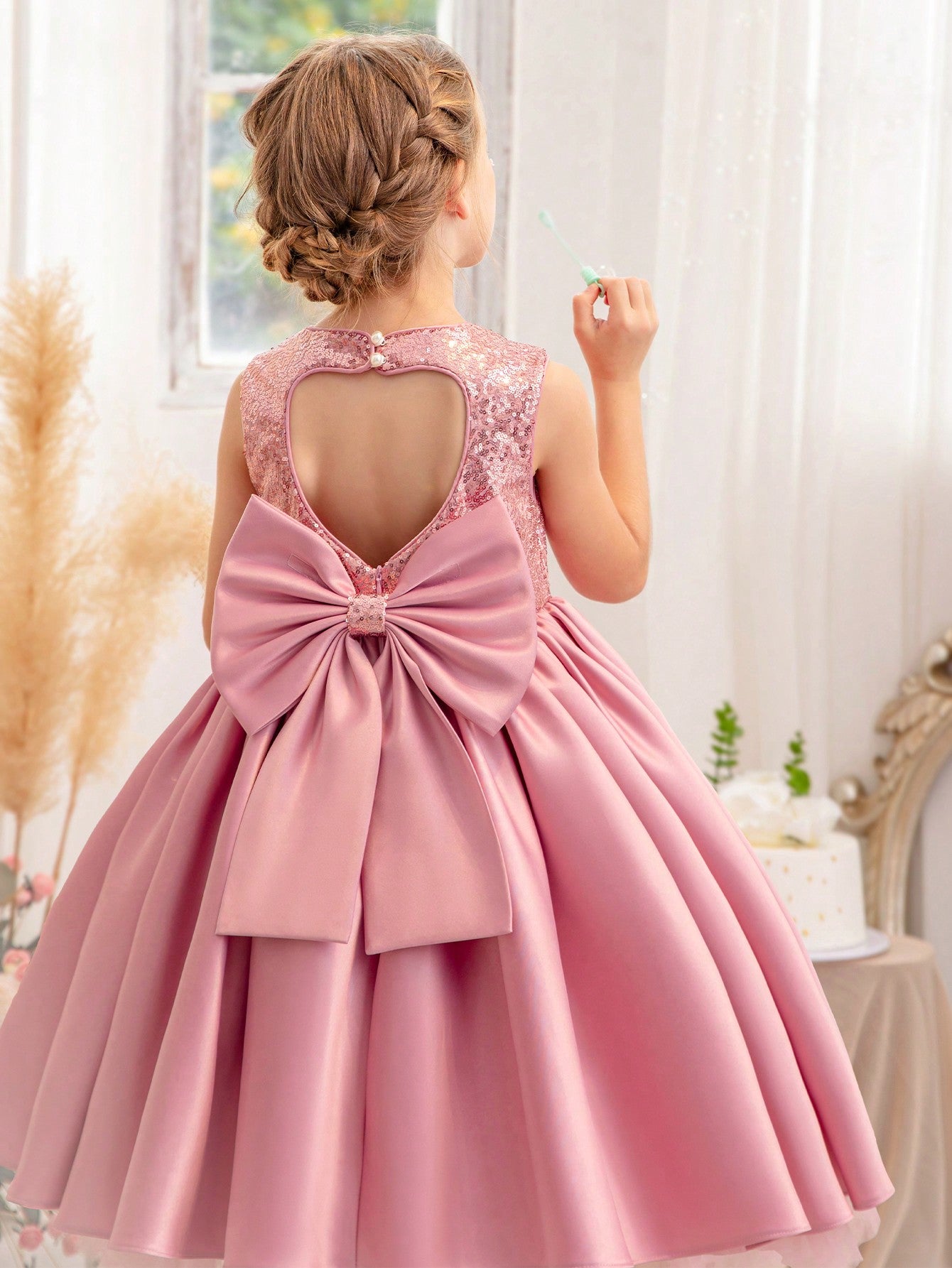 Young Girl Sequined Bowknot Formal Dress Princess Dress, Suitable For Birthday Party, Dance Party, Party Flower Girl Dress, School Stage Performance Costume, Casual Daily Wear.