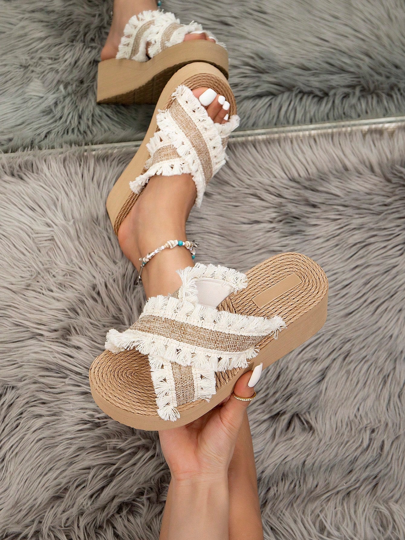 Women's Original Design High-End Miu Style Tassel Sandals, Elegant And Charming For Beach And Vacation, Toe Exposed And Breathable, Suitable For Parties And Dinners, Sandy Color With Cross-Band Faux Woven Tassel And Braided Rope Texture, Platform Wedge He
