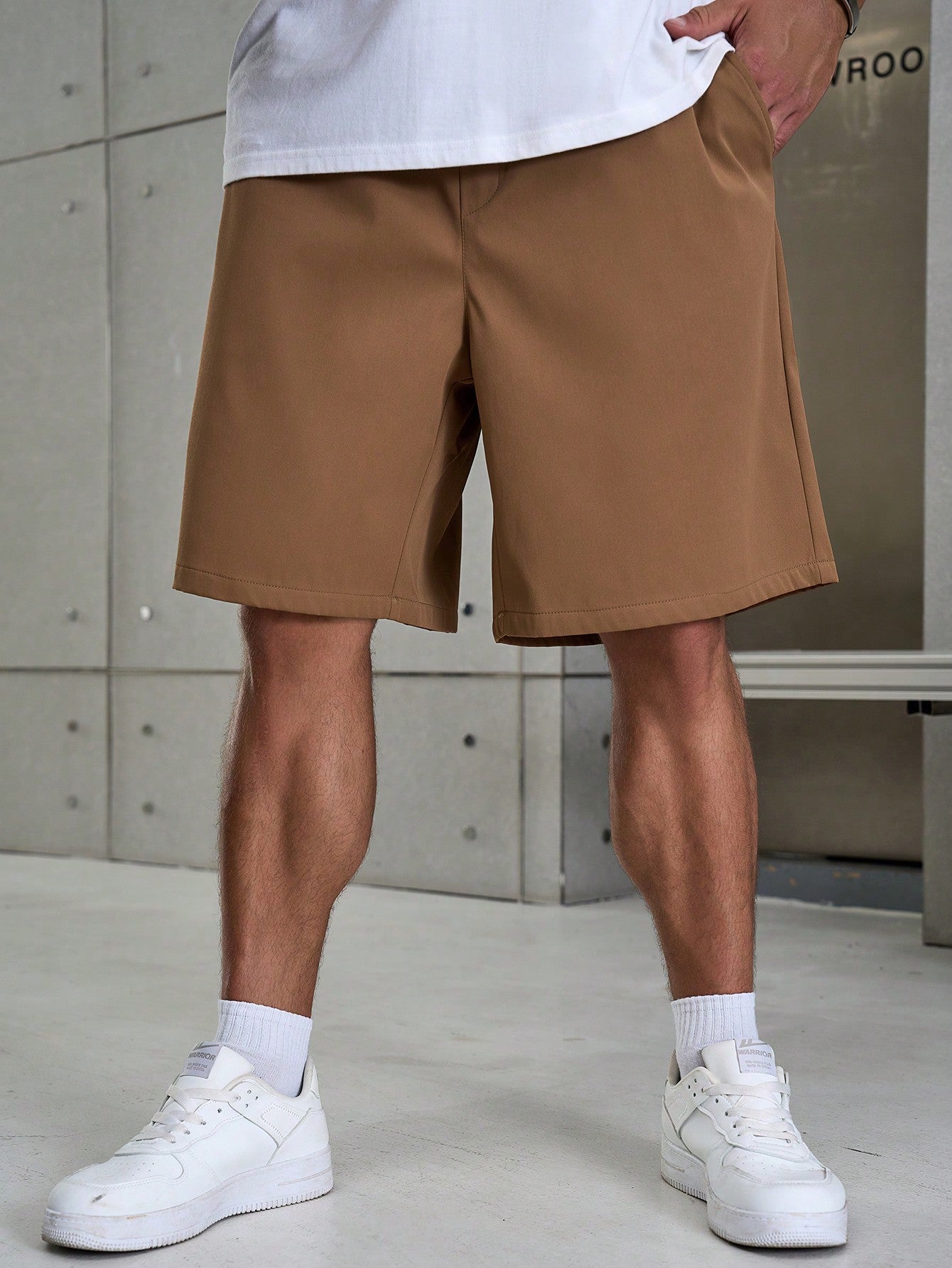 Loose Fit Men Plus Size Shorts With Drawstring Waist And Slant Pockets