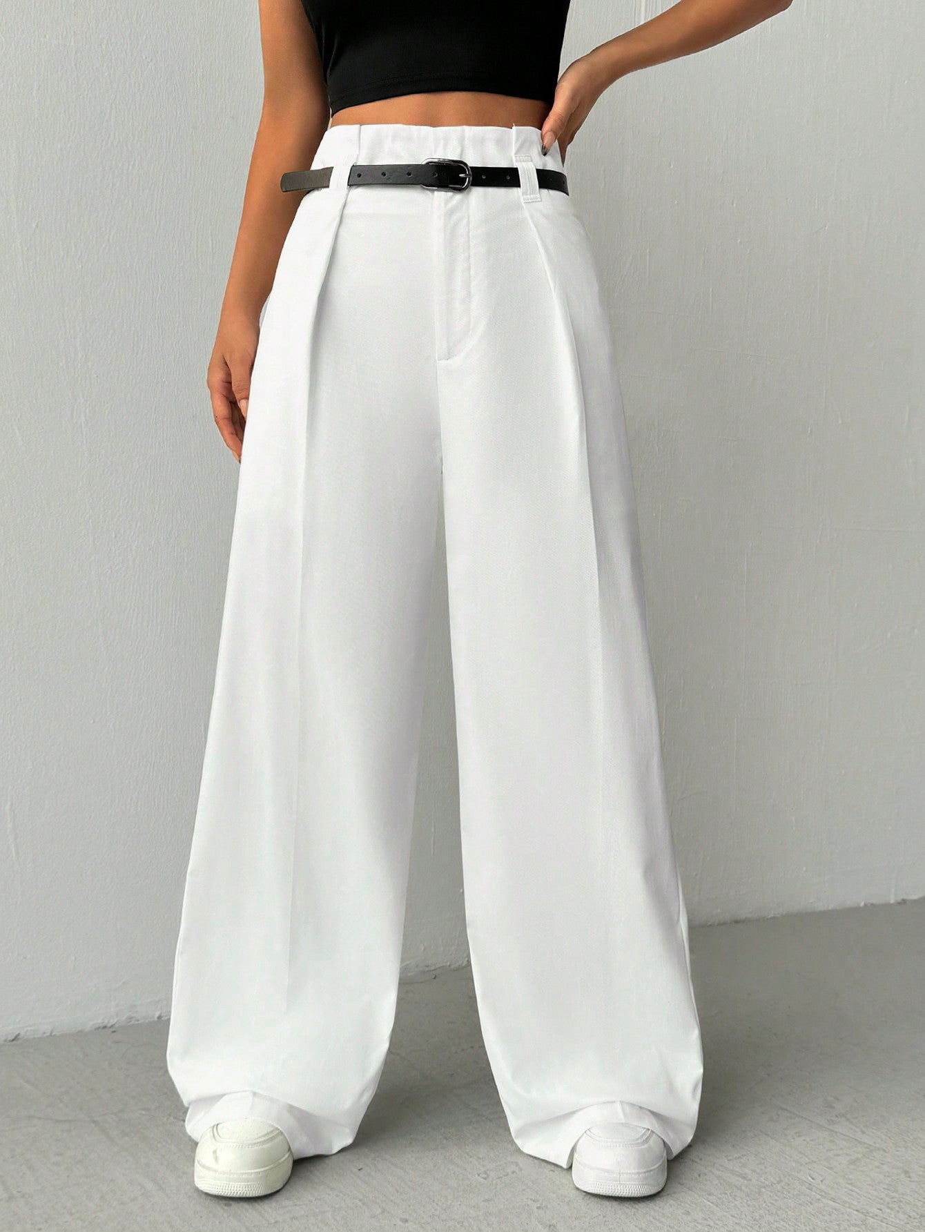 Women's Black Pleated Wide Leg Pants