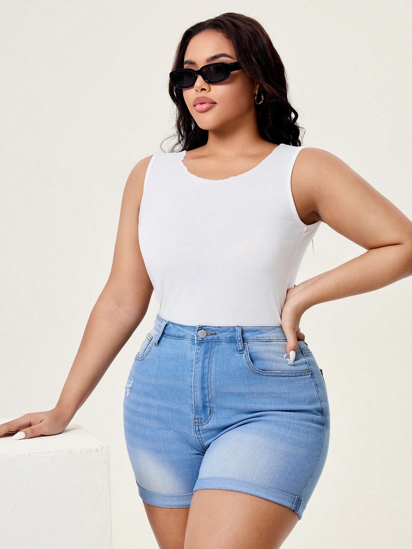 Frenchy Plus Size Women's Denim Shorts With Folded Hem And Pockets