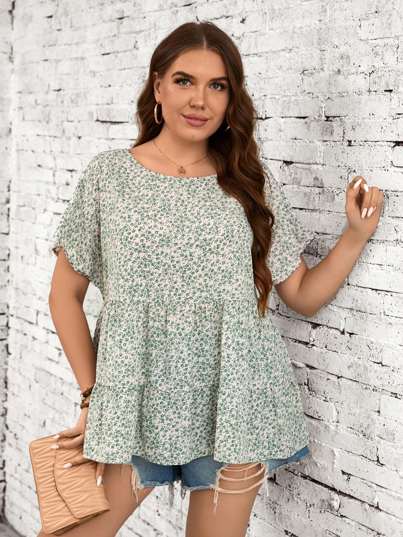 Plus Size Women's Vacation Loose Short Sleeve Round Neck Shirt With Ruffled Hem, Ditsy Floral