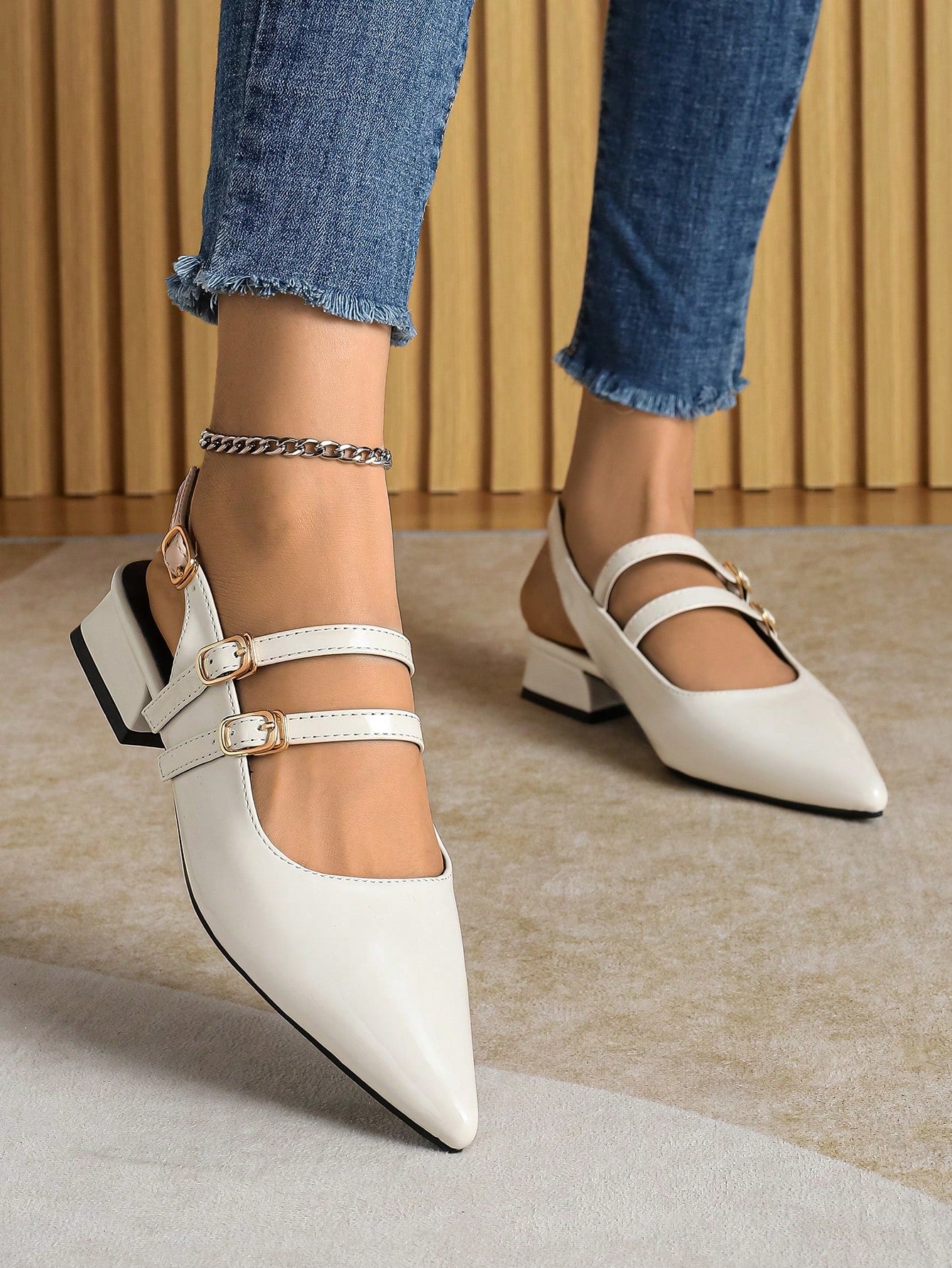 Women's Flat Pointed Toe Mule Slippers