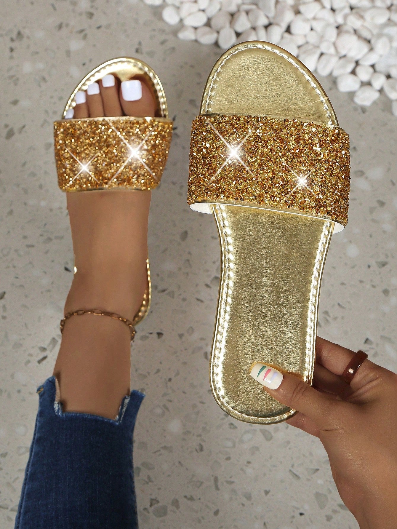 2023 New Luxury Rhinestone Embellished Slides Summer Women Fashion Casual Outdoor Beach Holiday Flat Sandals