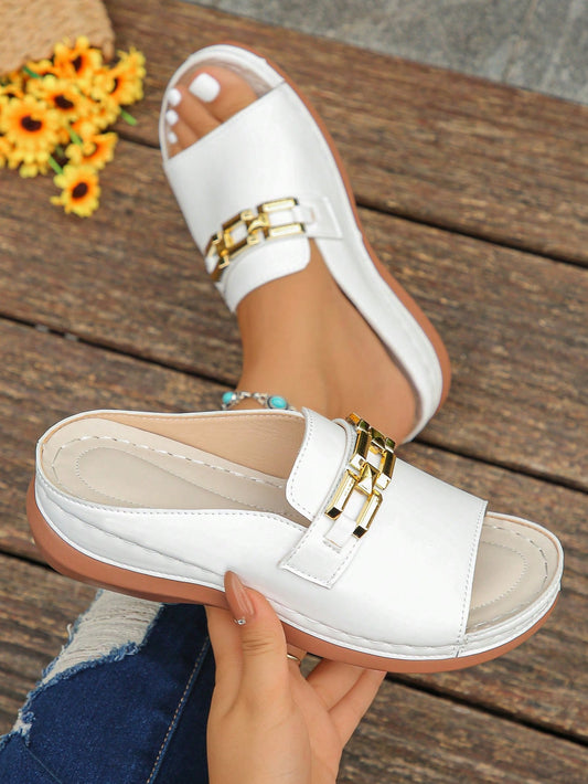 Plus Size Women's Summer Fashionable White Wedge Heel Daily Outdoor Metal Chain Slide Sandals, Comfortable Platform Sole, Size 36-43