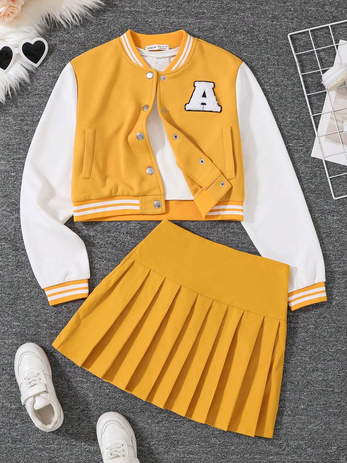 Teen Girl Baseball Jacket With Letter Embroidery And Pleated Skirt Set