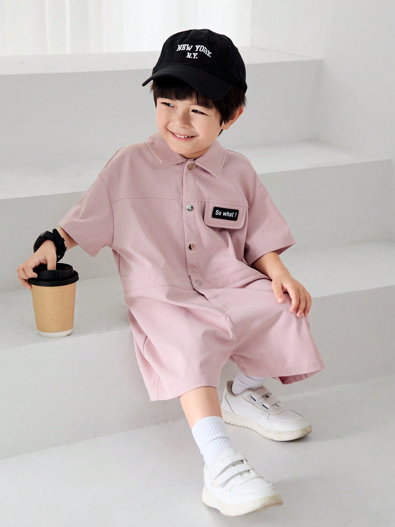 1pc Young Boy Korean Style Casual And Lovely Pink Super Loose Short-Sleeved Turn-Down Collar Jumpsuit, Suitable For Travel, School, Spring, And Summer Seasons