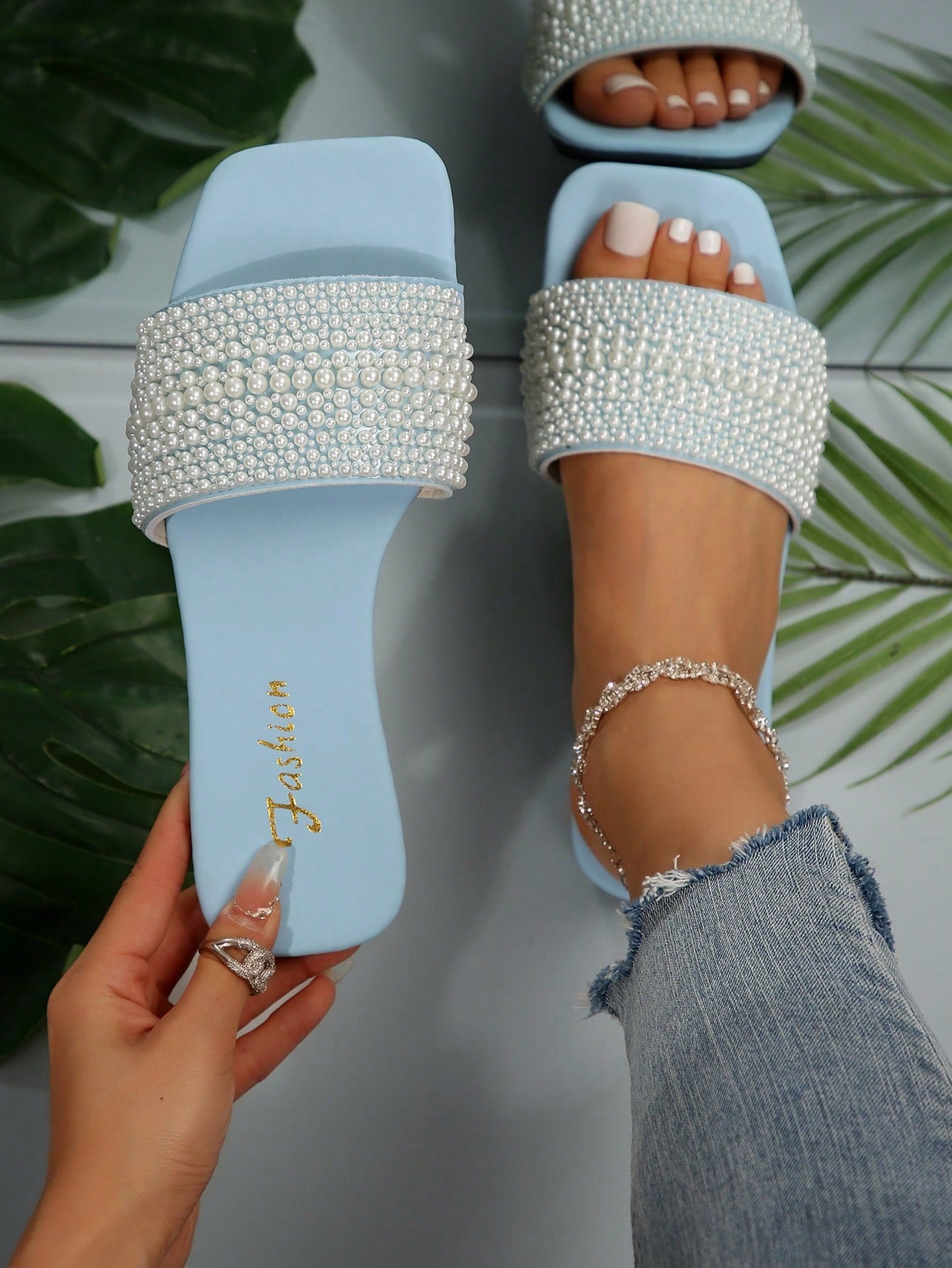 Women Pearl Decor Flat Sandals, Four Size Options Of Gradient Pearls, Luxurious Summer Casual Fashionable Anti-Slip Slippers