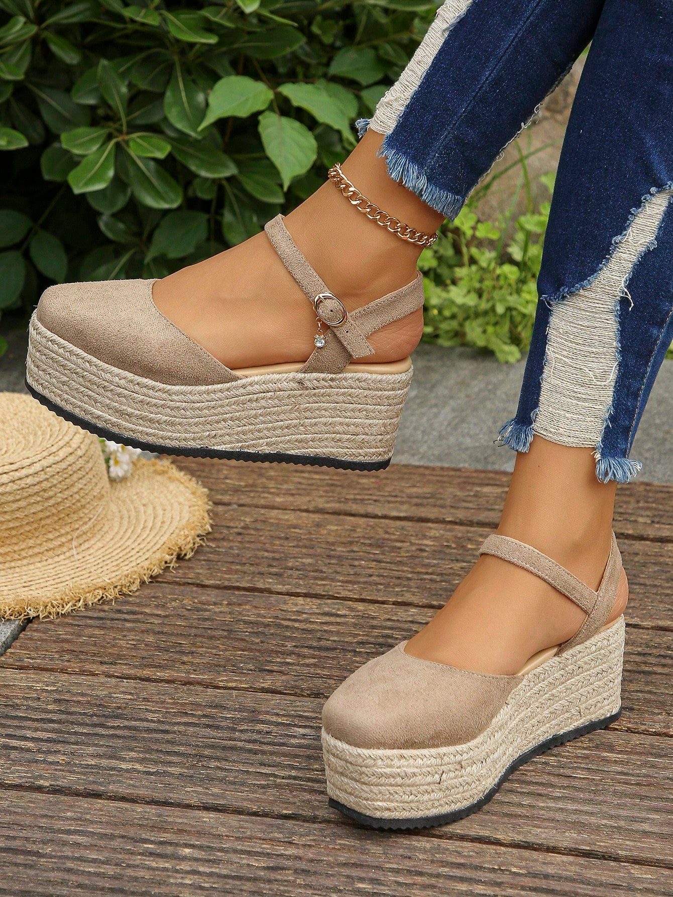 Oversized European & American Style Green Suede Platform Sandals With Thick Waterproof Rope Soles, Closed Toe Wedge Shoes For Women