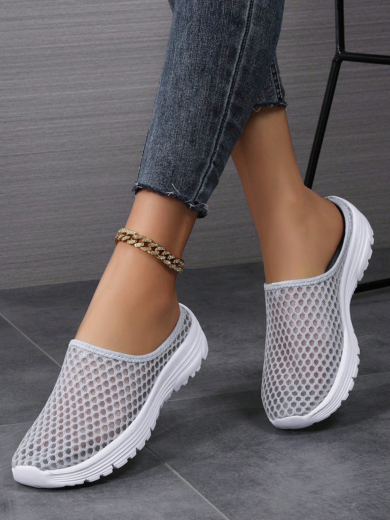 2024 Summer New Soft Lightweight Casual Half-Slipper Shoes For Men & Women, Fashionable, Woven Nylon Mesh, Hollow Breathable, Outdoor Anti-Slip Walking Shoes