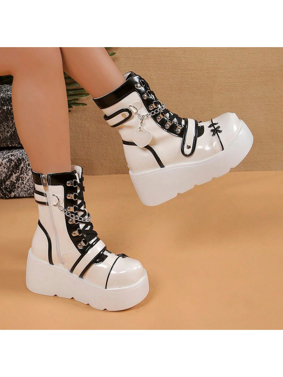 Women's Fashionable Wedge Heel Thick Platform Casual Boots