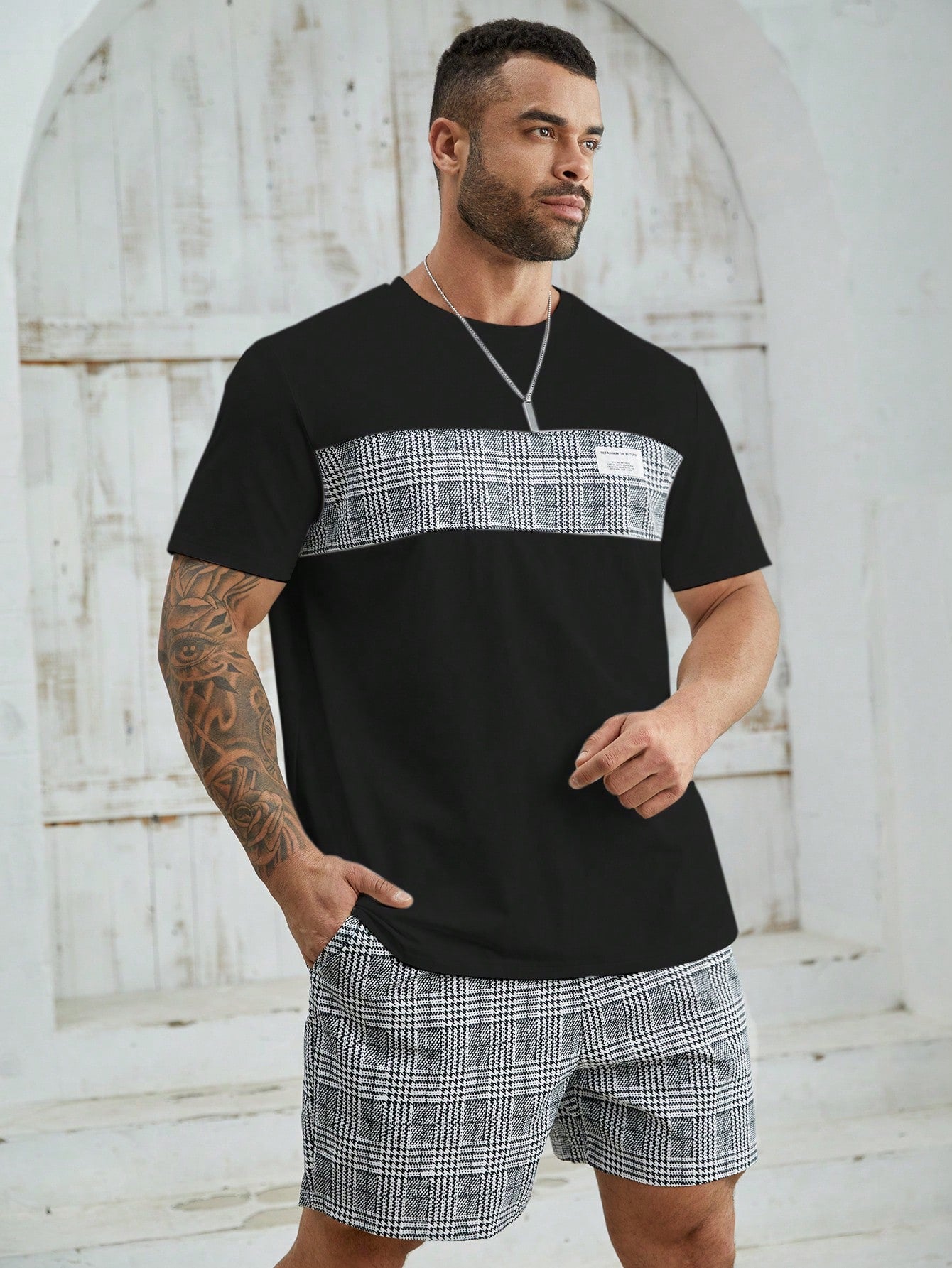 Men's Plus Size Plaid Spliced T-Shirt And Plaid Shorts Set