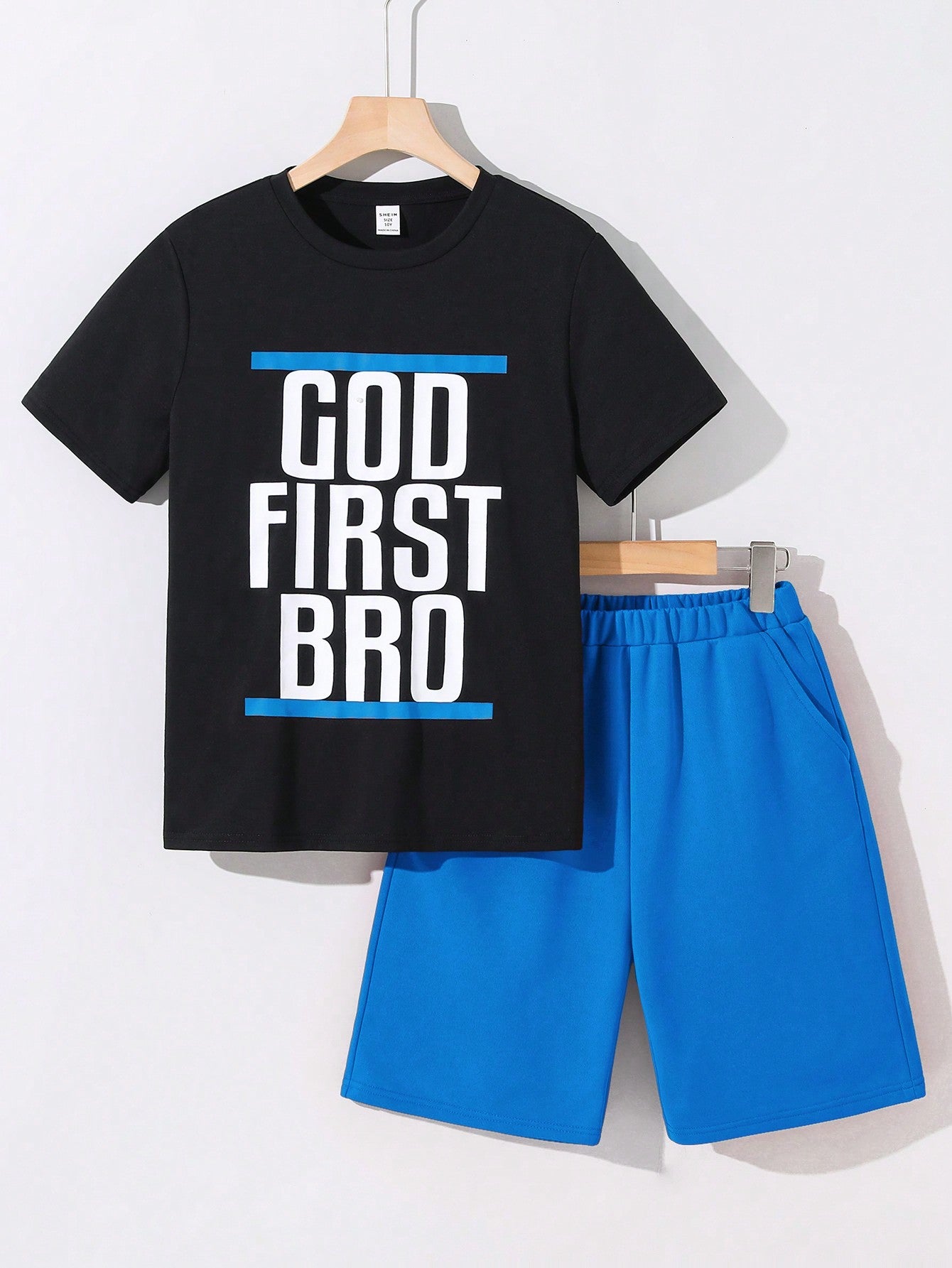 Tween Boys' Loose Fit Casual Letter Print Short Sleeve T-Shirt And Shorts Set, Summer