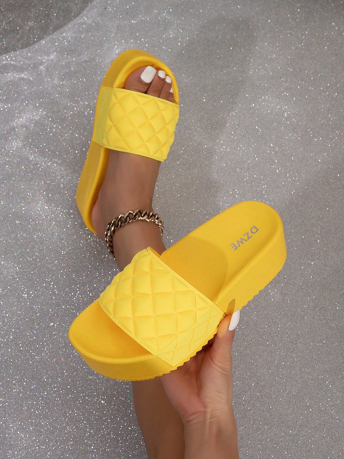 New Arrival Summer Women's Casual Fashionable Thick Bottom Diamond Checkered Anti Slip High Heel Slippers For Outdoor, Beach, Comfortable Apricot Flip Flops