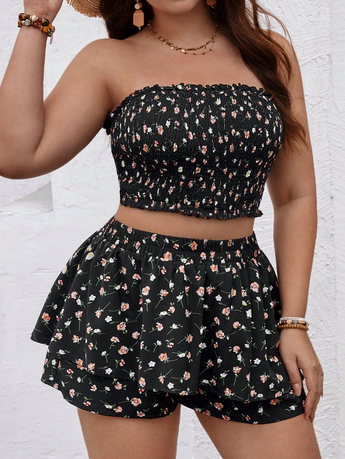 Plus Size Women Fashionable Printed Bandeau Top And Shorts Set