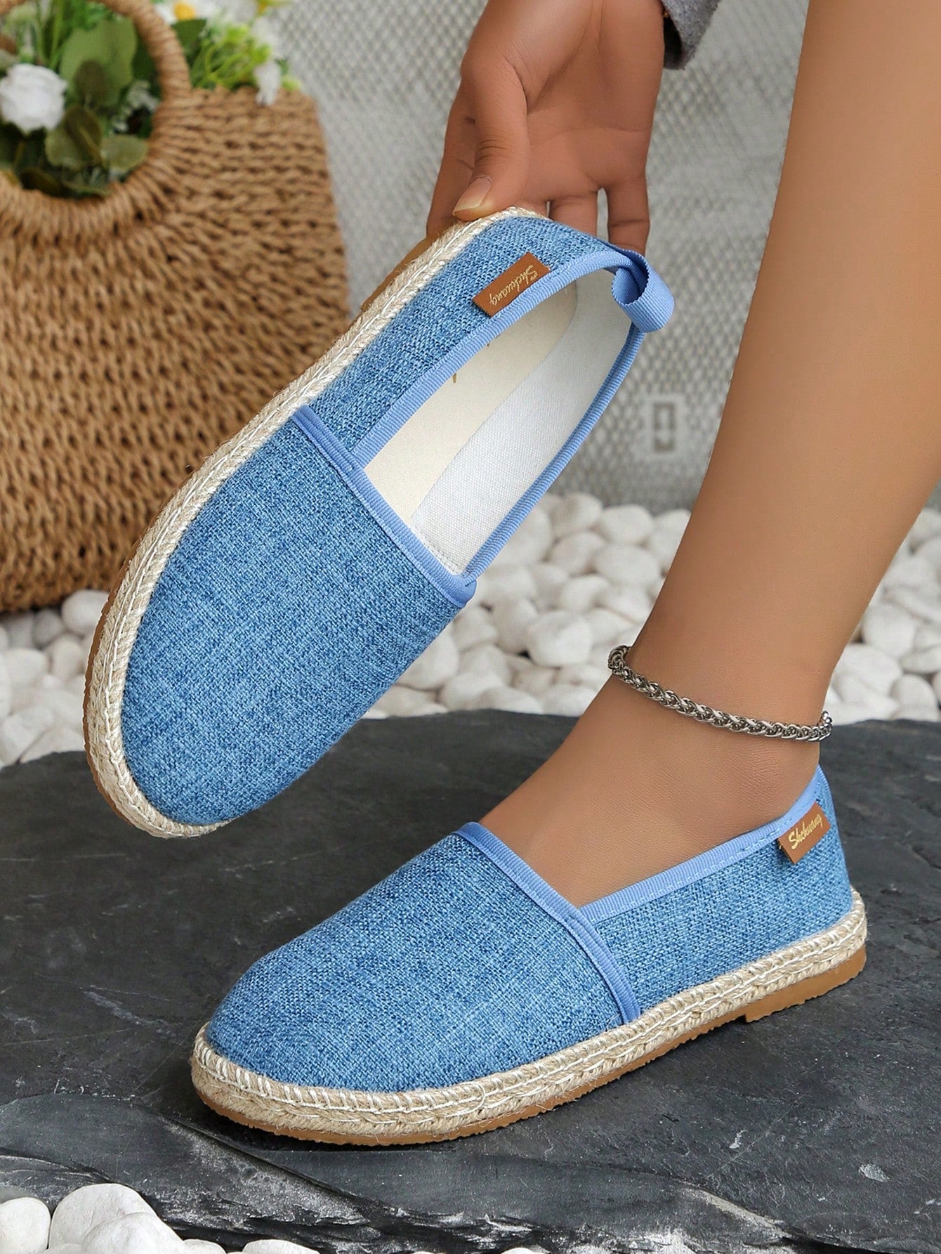 Women's Casual Flat Shoes, Canvas Shoes, New Summer Arrival. Fashionable & Versatile Shoes. Wear-Resistant Anti-Slip Sole.