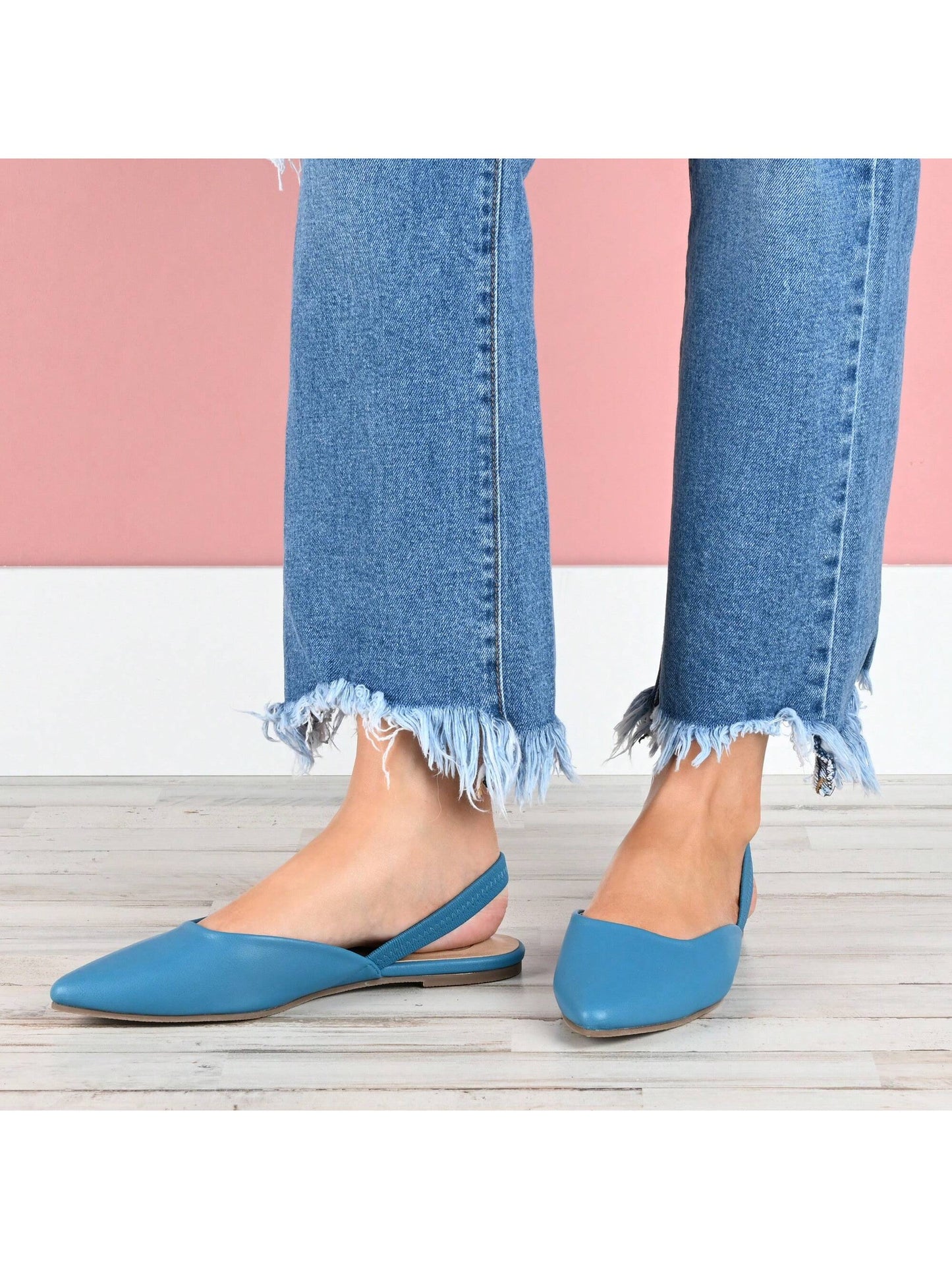 Womens Pull On Almond Toe Sling-Back Flats