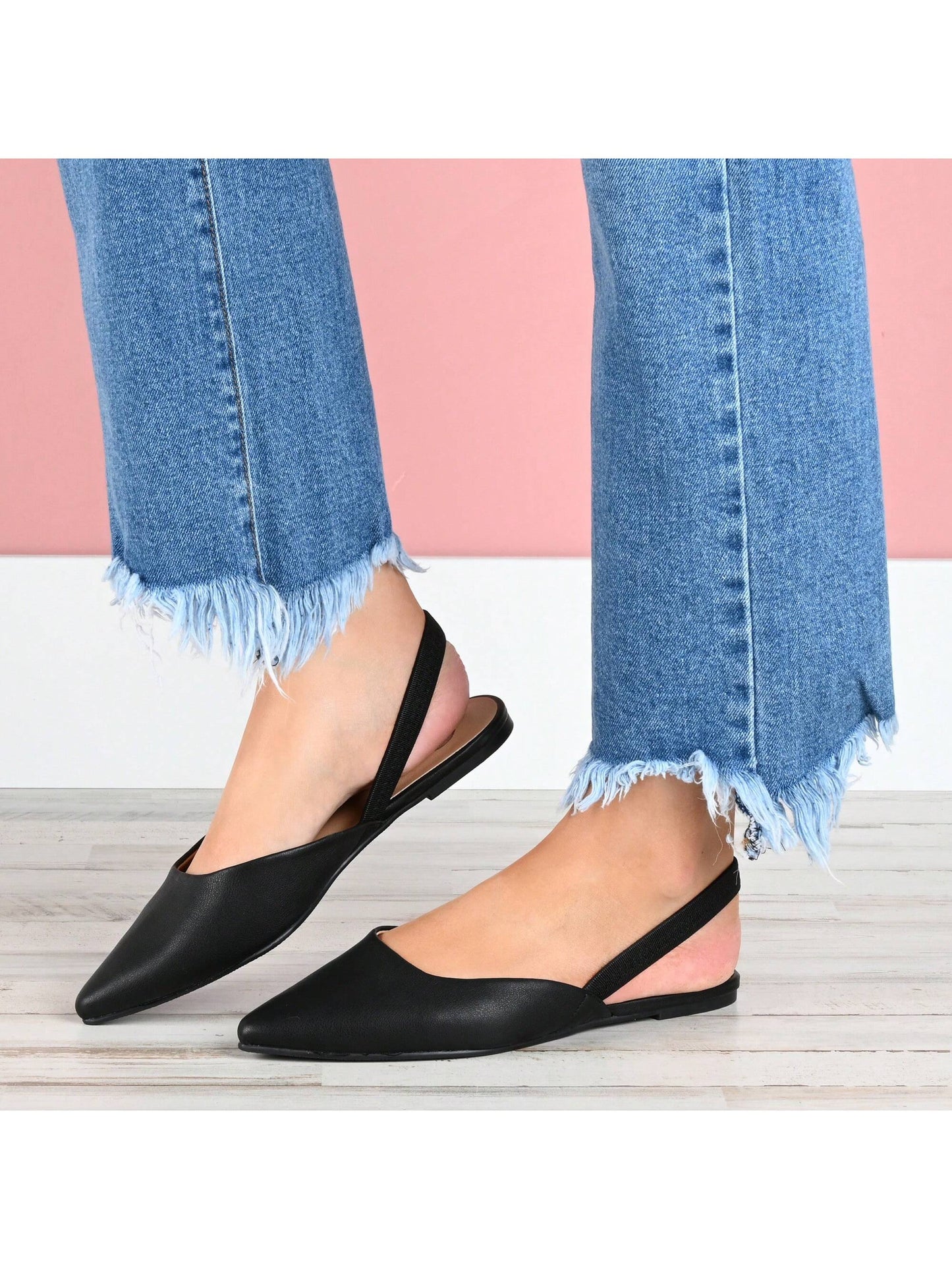 Womens Pull On Almond Toe Sling-Back Flats