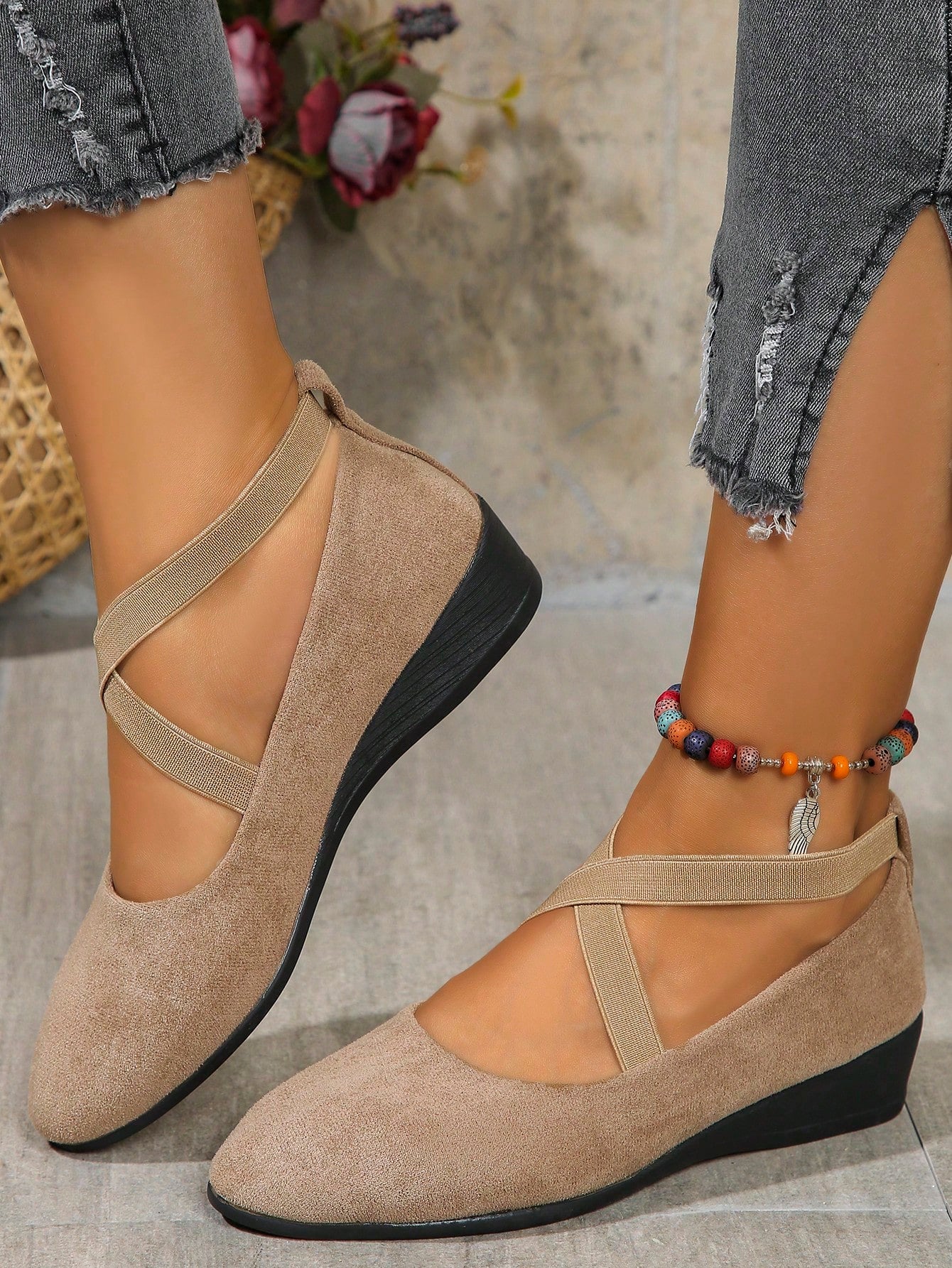 Women's Comfortable Cross Elastic Band Pointed Toe Casual Wedges