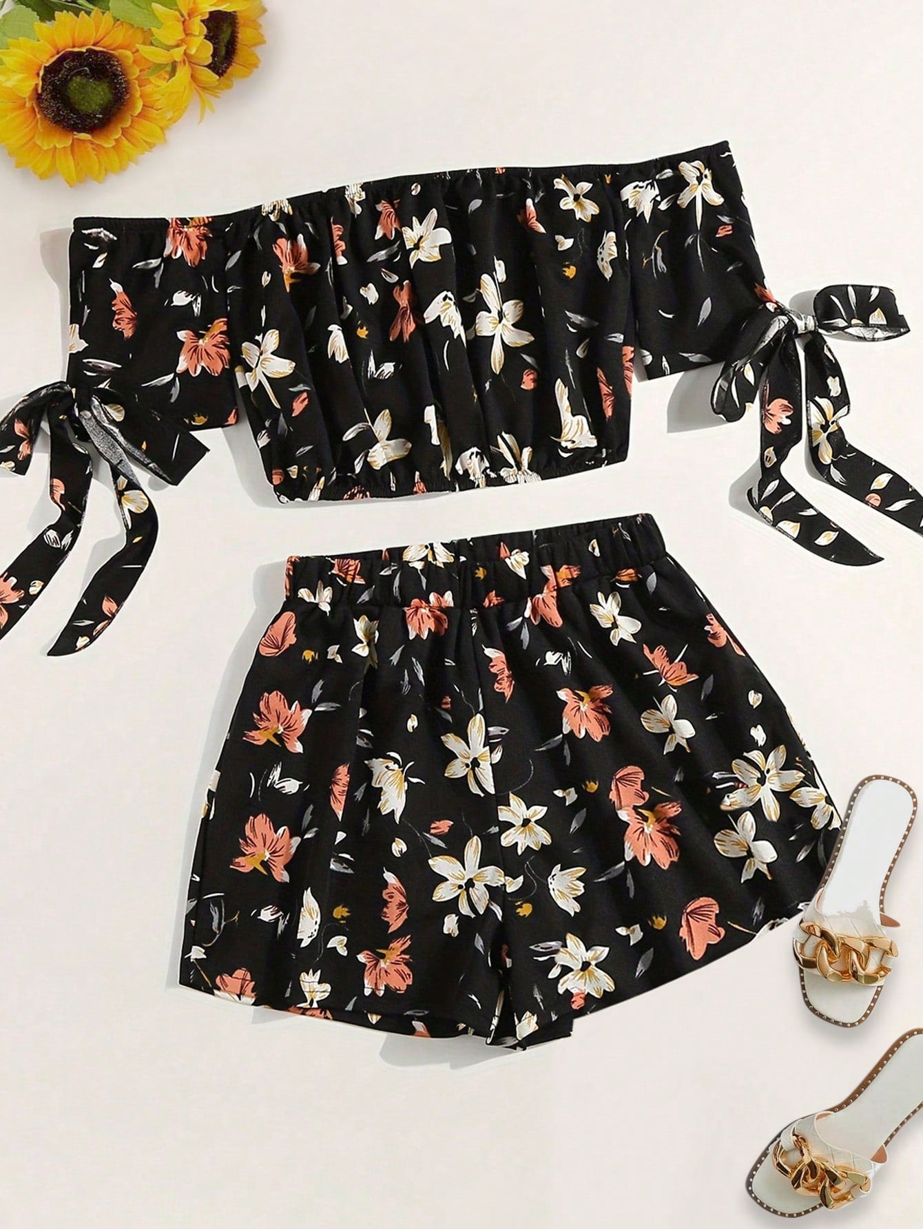 Women's Floral Printed Off Shoulder Short Sleeve Top And Shorts Set For Vacation