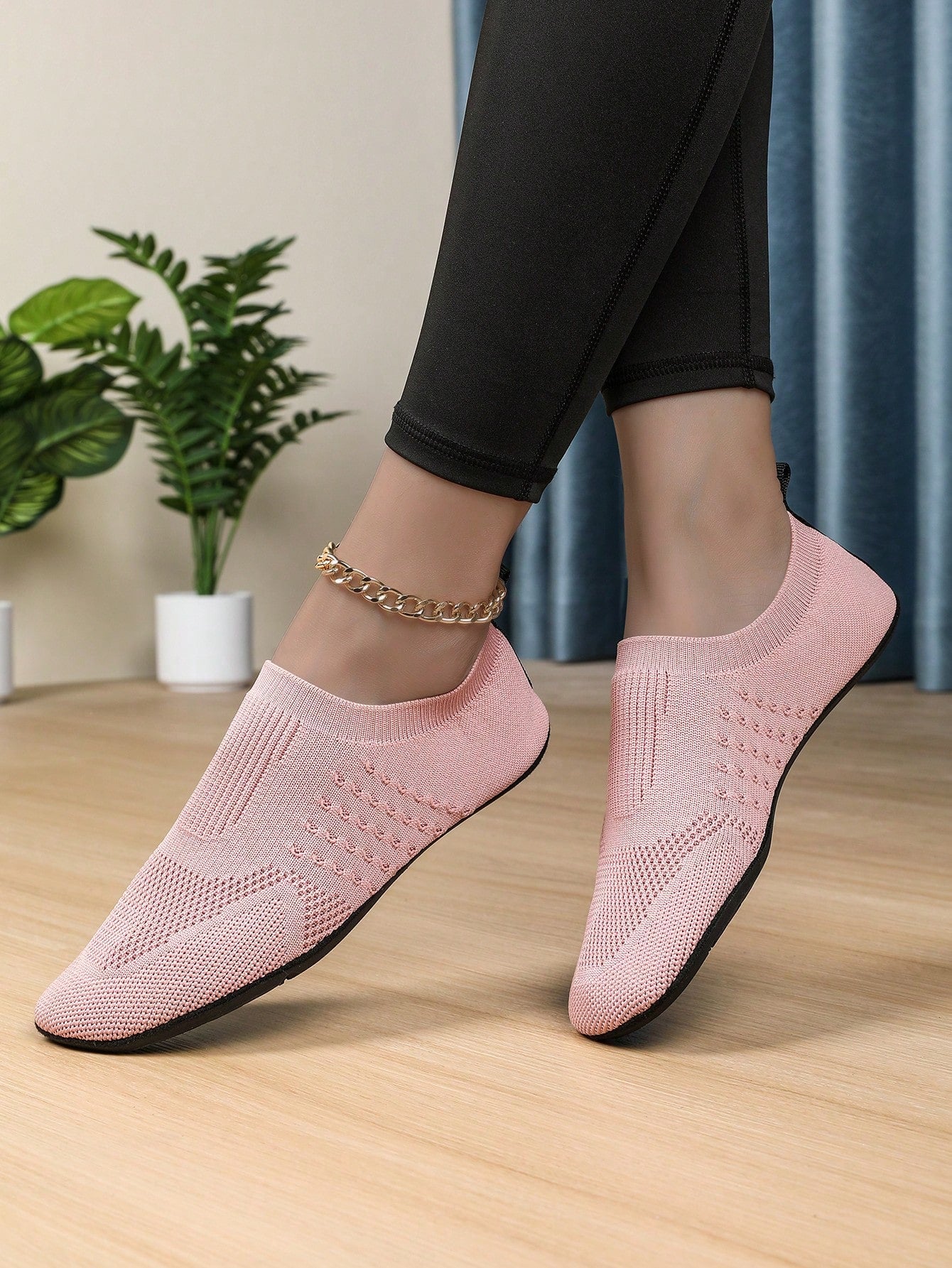 Unisex Water Shoes: Quick-Drying, Slip-On Socks - Multi-Functional Shoes For Men And Women For All Seasons