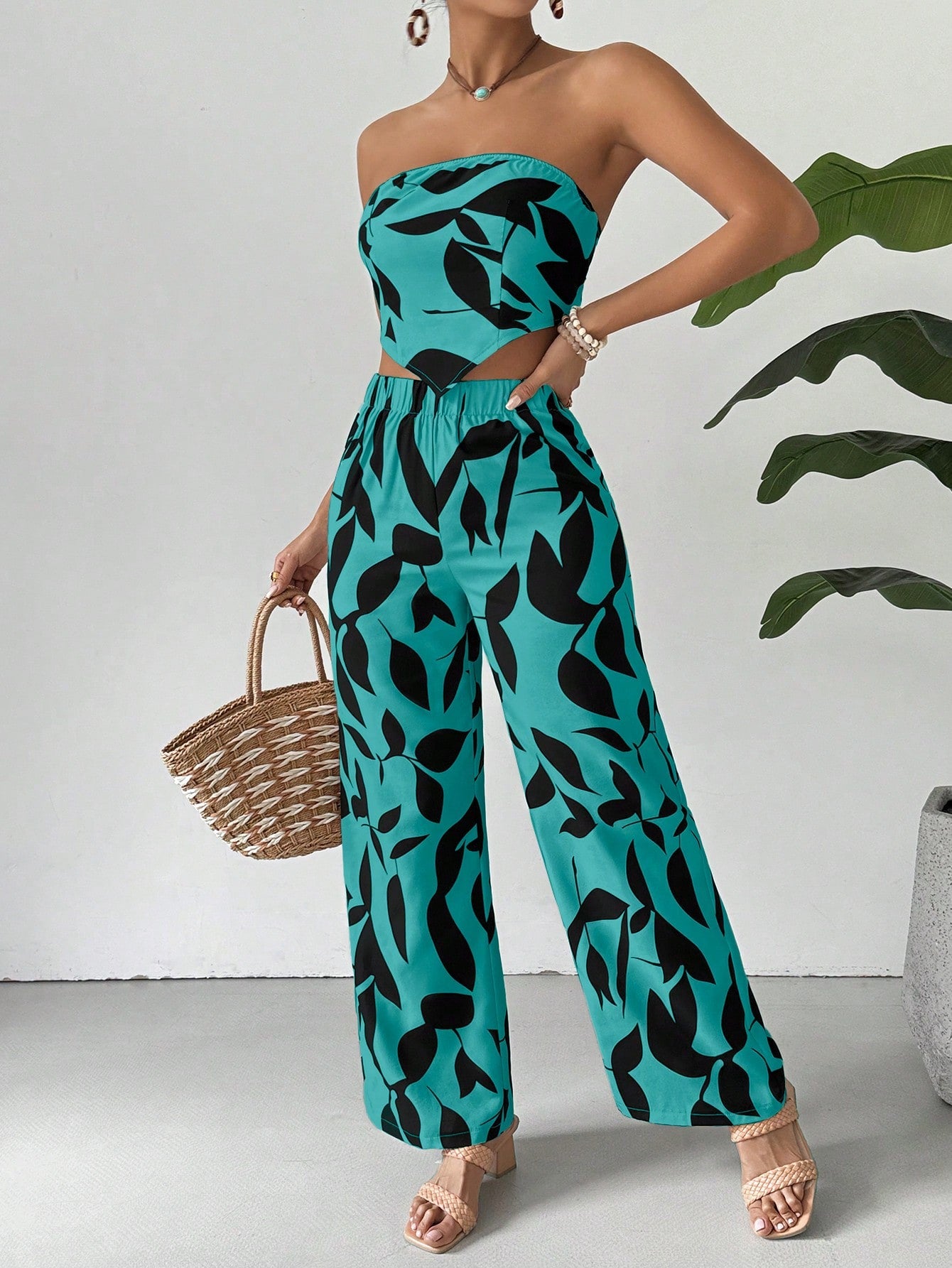 Women's Holiday Asymmetrical Hem Plant Printed Tube Top And Pants Casual Two-Piece Set