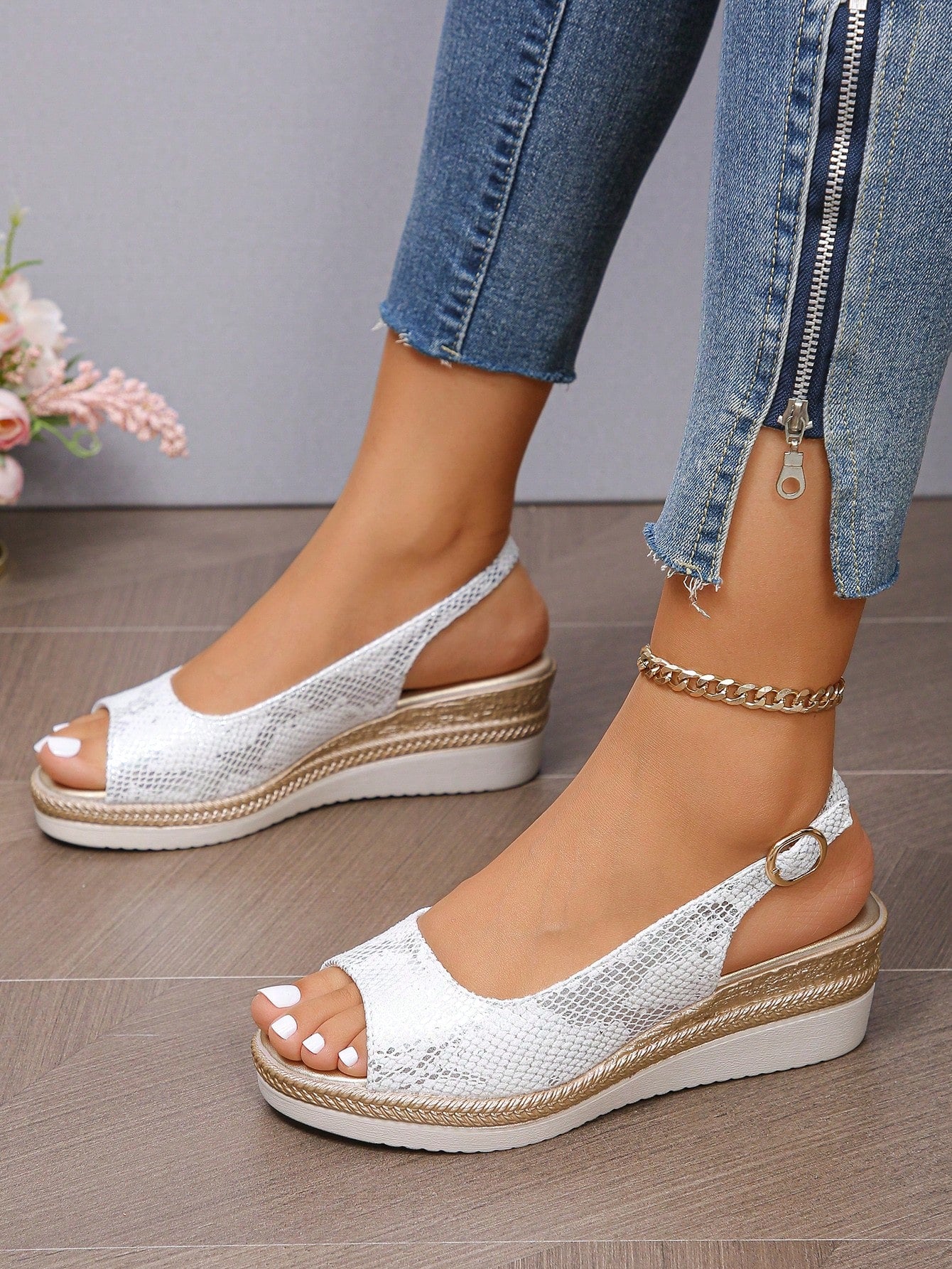 Women's New Summer Thick Bottom Wedge Heel Sandals, Gold Color, Fashionable And Versatile, Peep-Toe Waterproof Platform High Heel Sandals