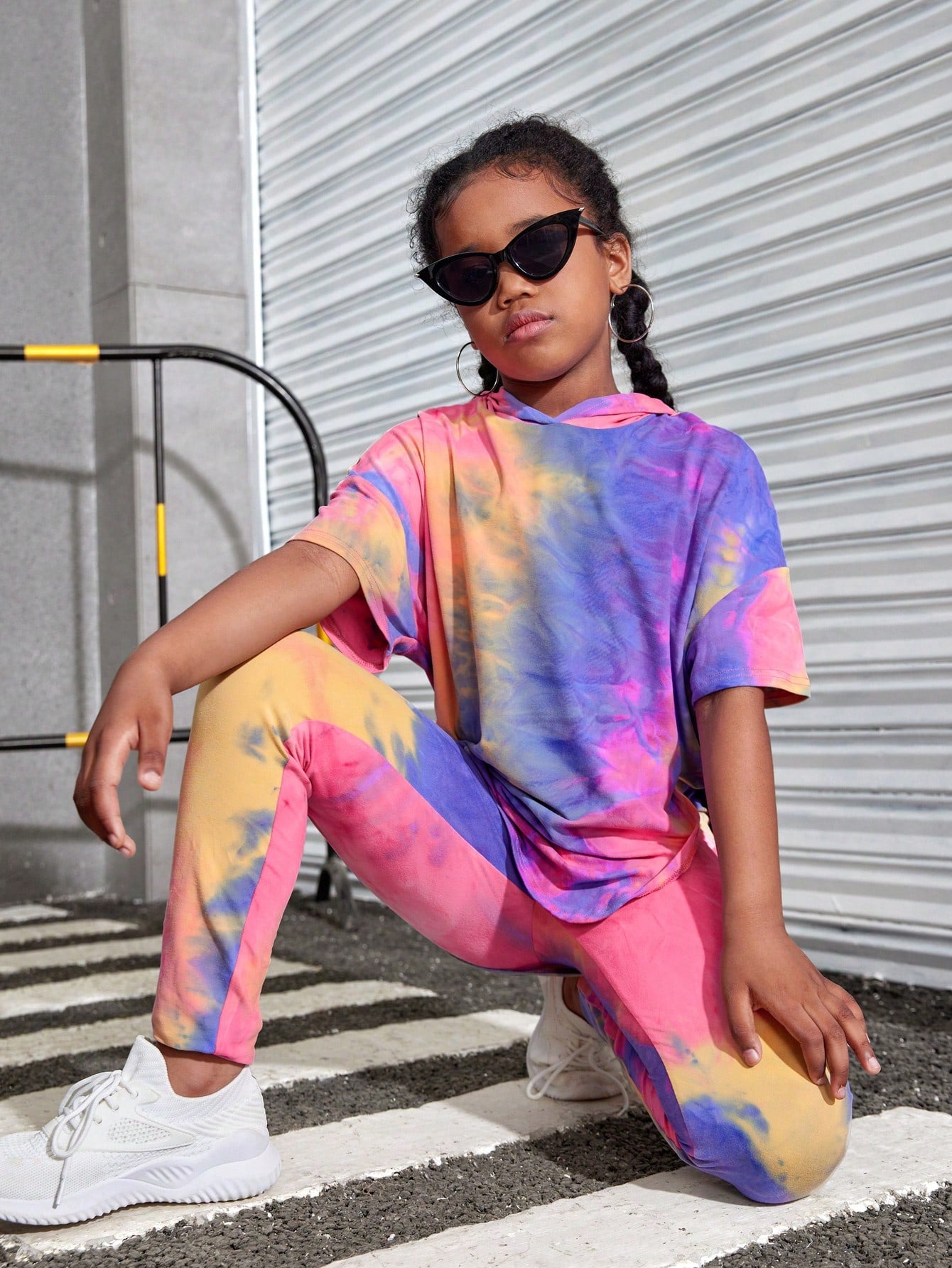 Tween Girl Knitted Tie-Dye Hooded Short Sleeve Top With Matching Pants, For Spring And Summer Street Fashion