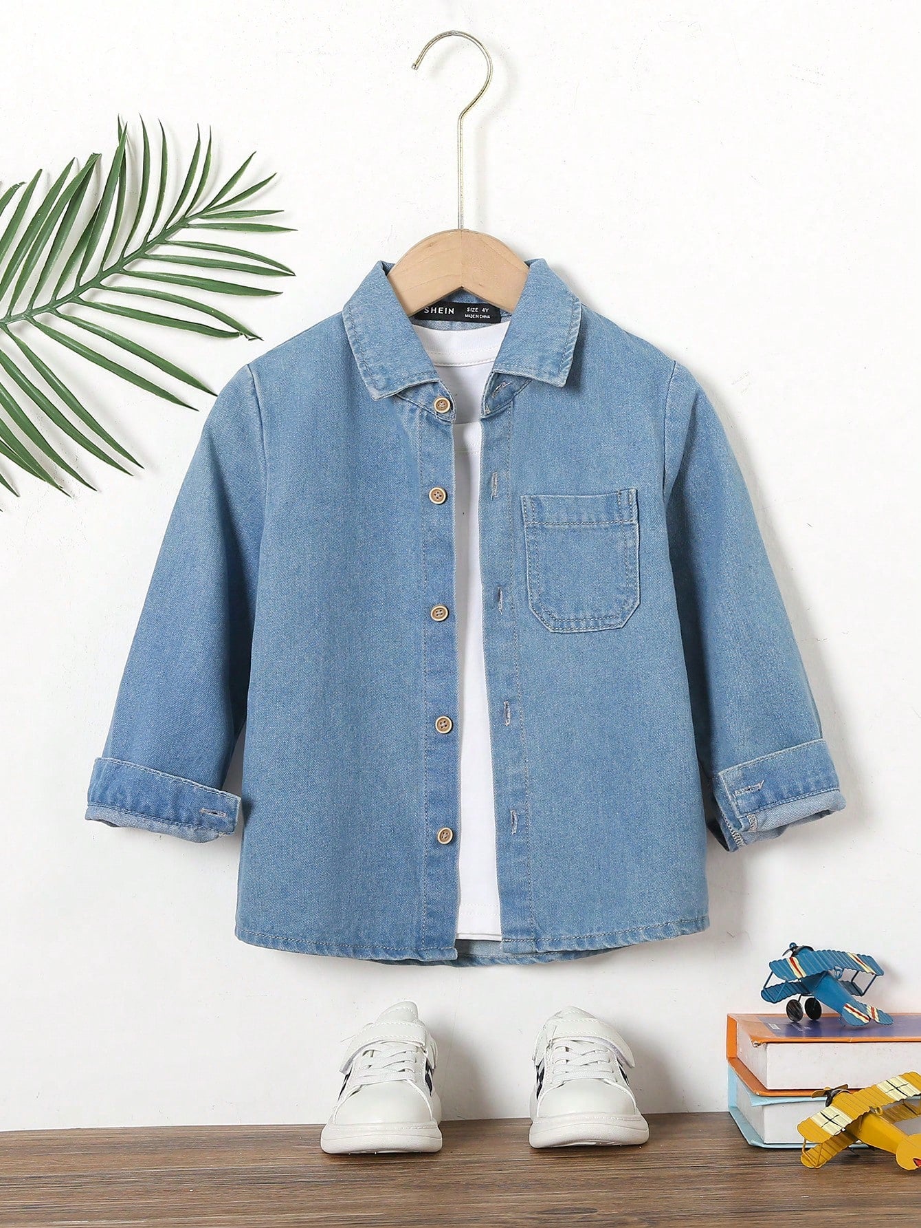 Young Boy 1pc Patched Pocket Denim Shirt