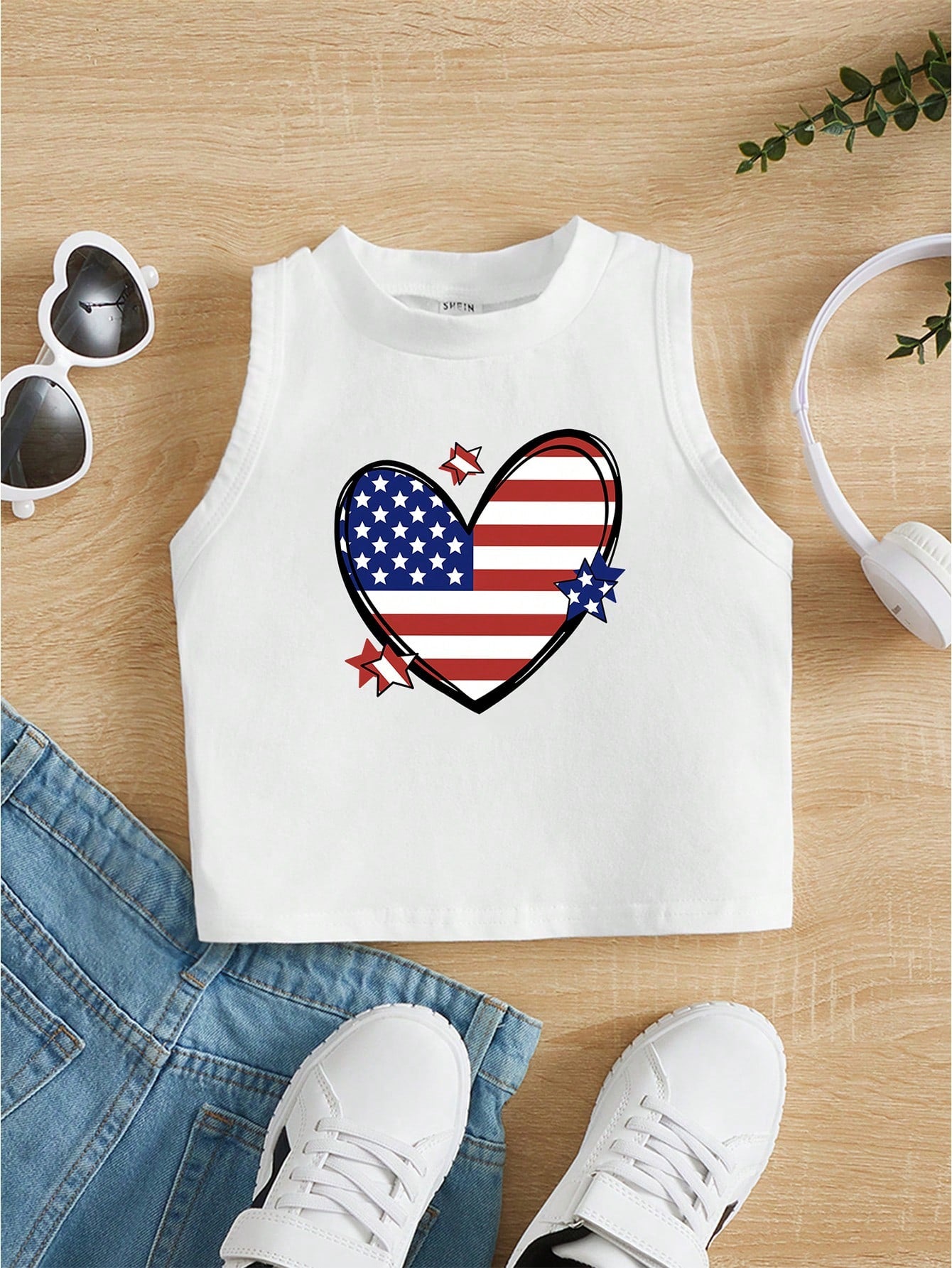 Young Girl 4th Of July, Casual Simple Heart American Independence Day Print Tank Top Suitable For Summer