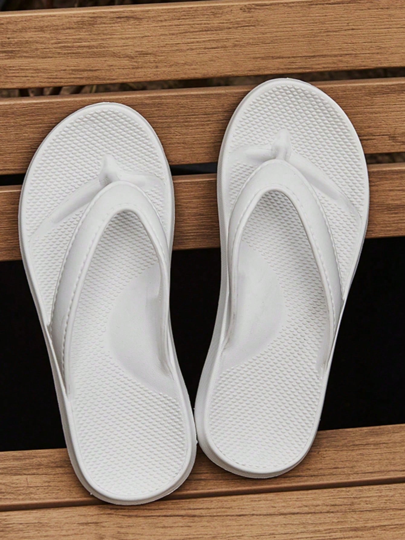 Arch Support Flip Flops For Men And Women, Summer Couple Anti-Slip Fashion Outdoor Slip-On Soft Bottom Beach Sandals