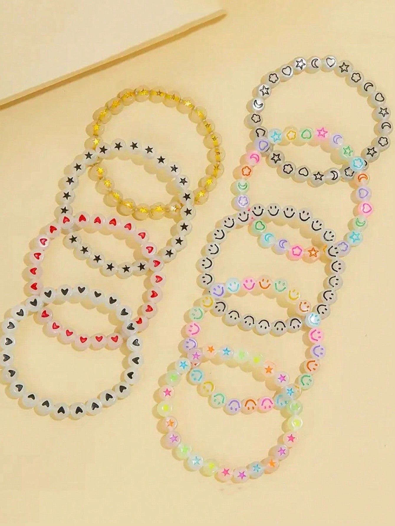 6pcs  Glow-In-The-Dark Beaded Bracelet Set - Fashionable GirlsAccessories With Heart, Star & Cloud Designs - Perfect For Gifts & PartyDecorations-Adiustable,Dazzling & Multipurpose