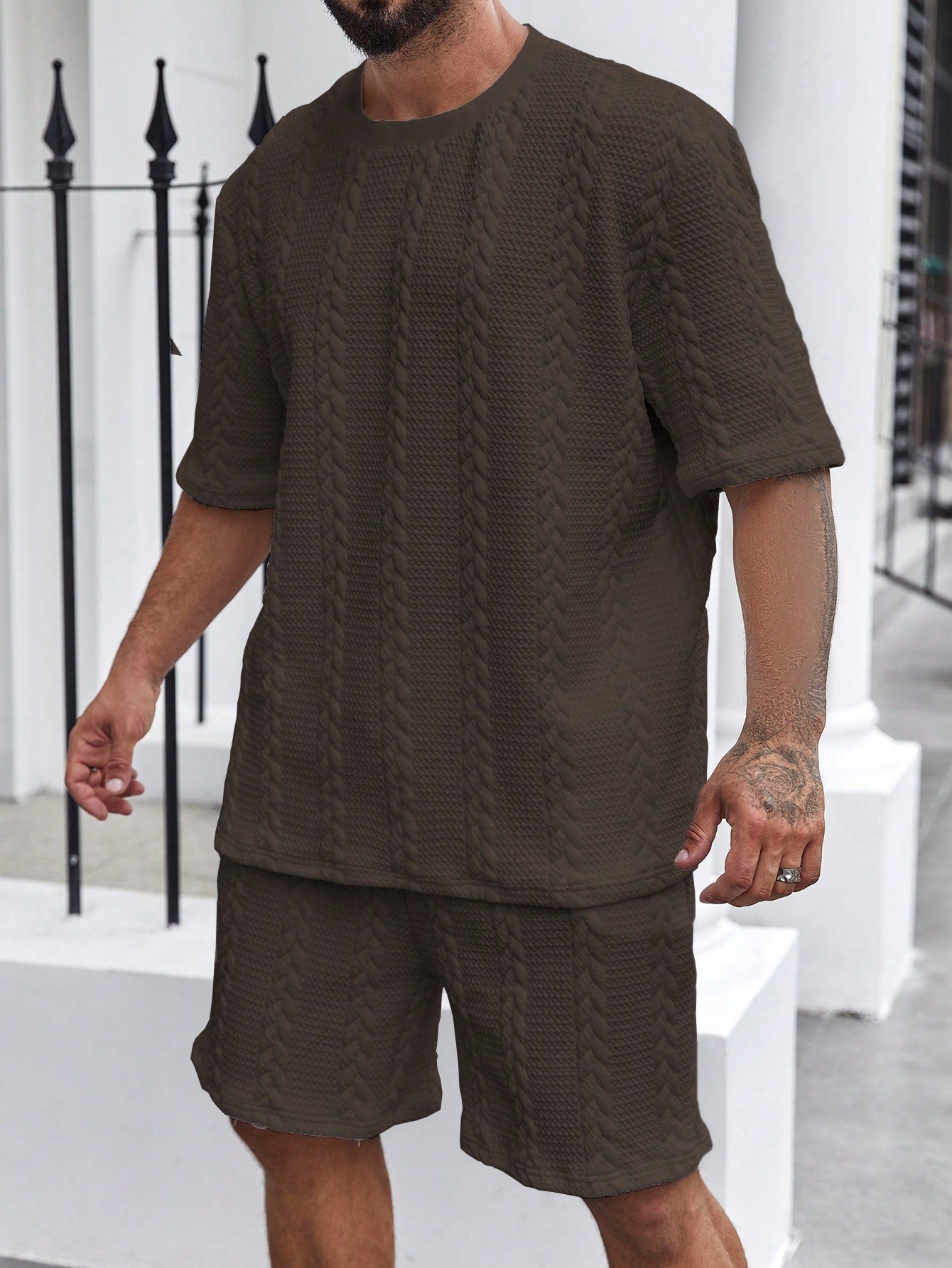 Men Plus Size Fashionable Solid Color Short-Sleeve Top And Shorts Two Piece Set With Twisted Knit Pattern