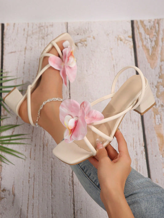 Trendy Beach Sandals With Flower Decoration And High Heels For Women, New 2024 European And American Style