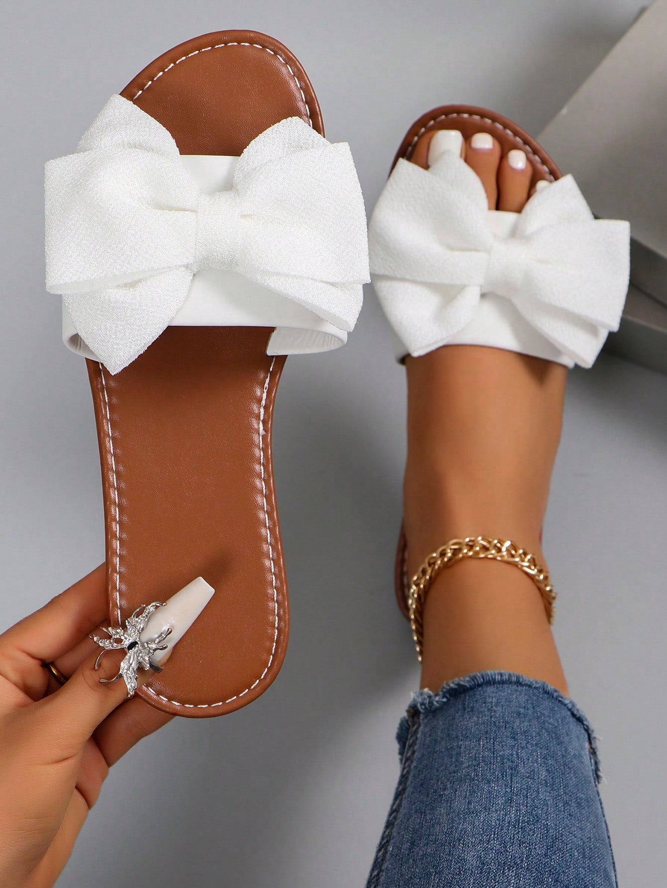 2024 Summer New Fashion Bowknot Soft Bottom Large Size Slippers For Women, Beach Shoes