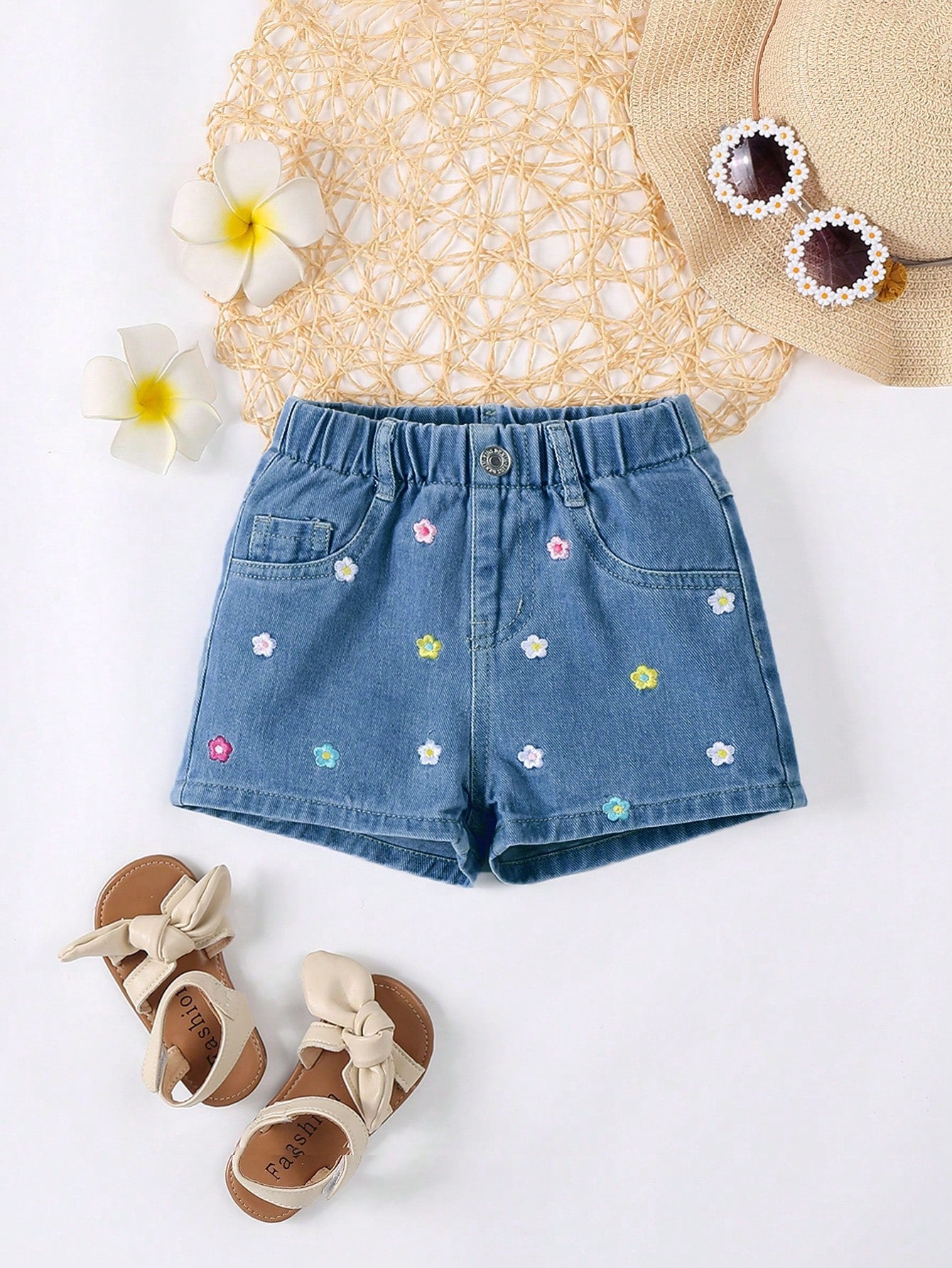 Young Girl Casual Cute Dopamine Colored Flower Embroidery Comfortable Light Blue Washed Denim Shorts