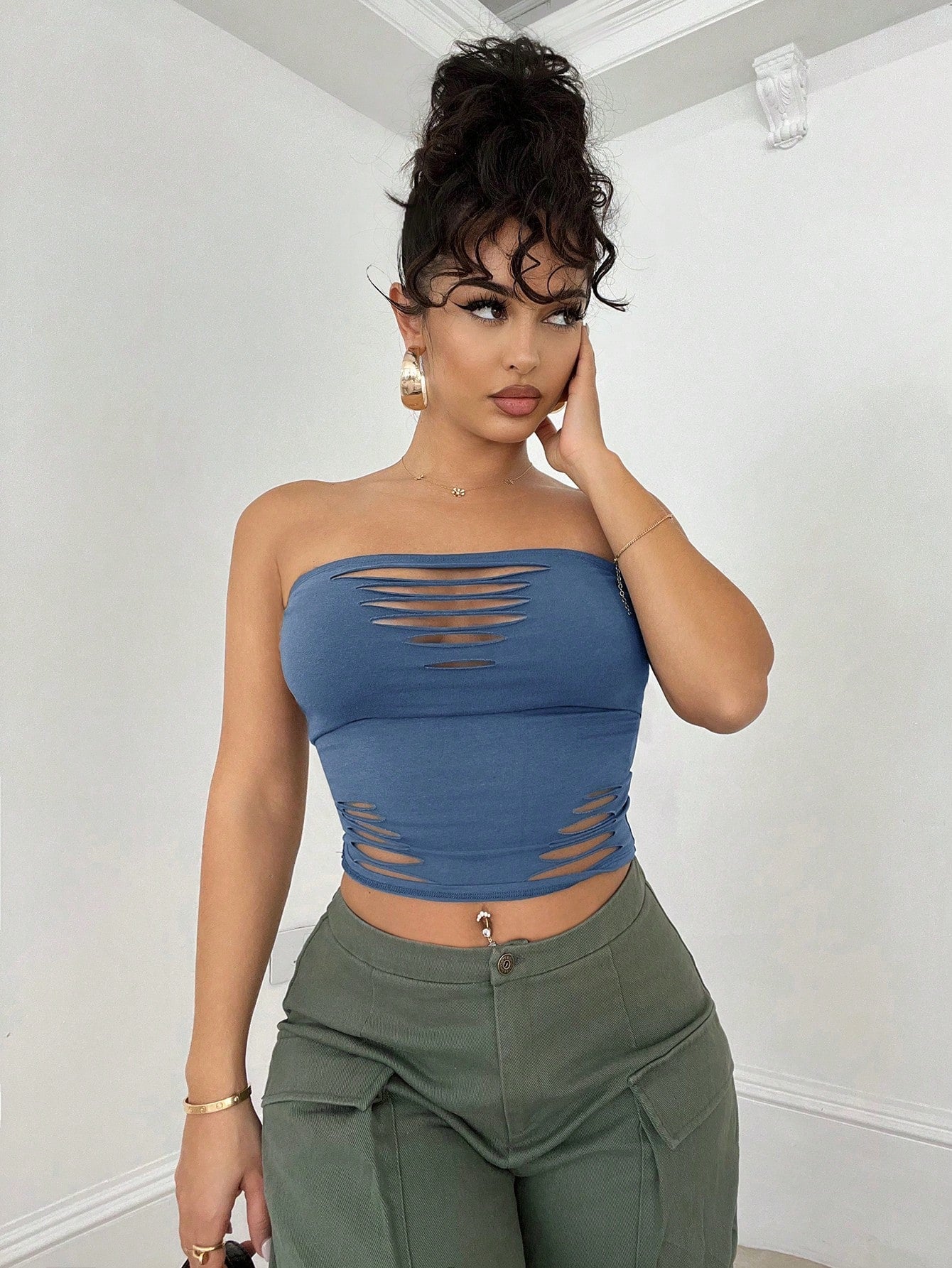 Solid Color Cutout Hollowed Out Wasteland Style Tight Gray Bandeau Top For Spring/Summer Daily Wear, Street Wear, Concert Outfit, Festival Clothing, Music Festival Clothing Sexy Women Tops.