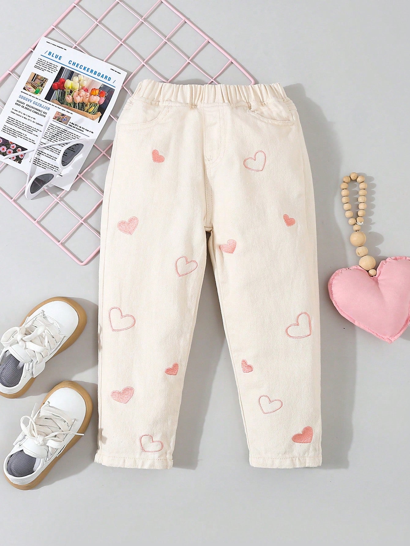 Young Girl Fresh Fashionable Casual Heart Embroidery Cute Loose Jeans