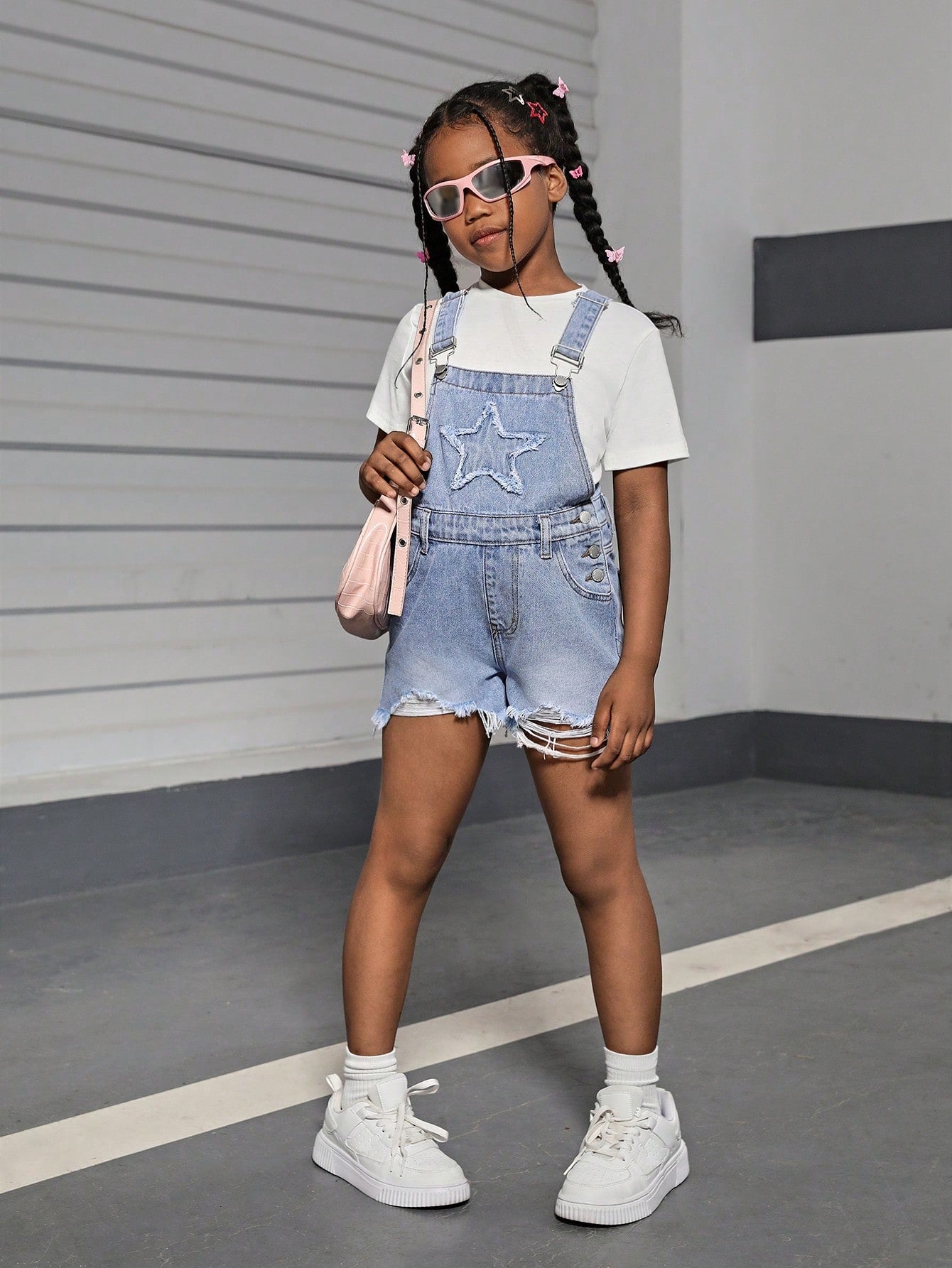 Tween Girls Y2K Spring And Summer Boho Trendy Star Patched Faded Frayed Boyfriend Baggy Denim Jeans Shorts Without Tee, Kid's Clothing Outfits