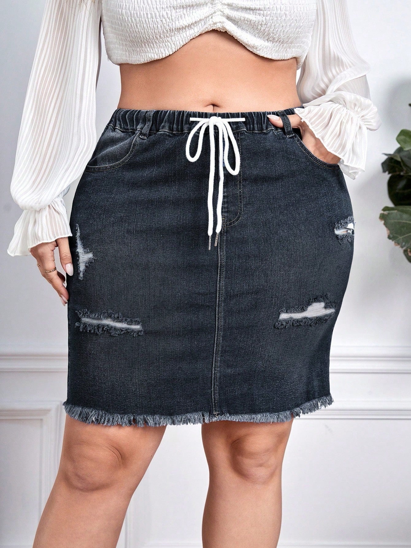 Frenchy Plus Drawstring Waist Ripped Raw Cut Denim Skirt