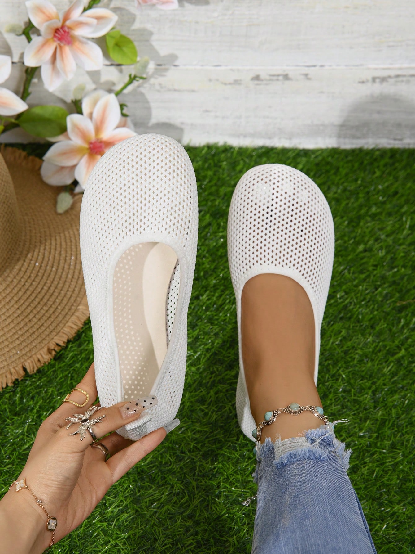 New Summer Fashion Women's Mesh Ballet Flats, Hollowed Out, Square Toe, Flat, Soft Sole, Breathable Solid Color, Comfortable, Casual Loafers, Suitable For Both Leisure And Sport Occasions, Women's Slip-On Flat Shoes, Sandals