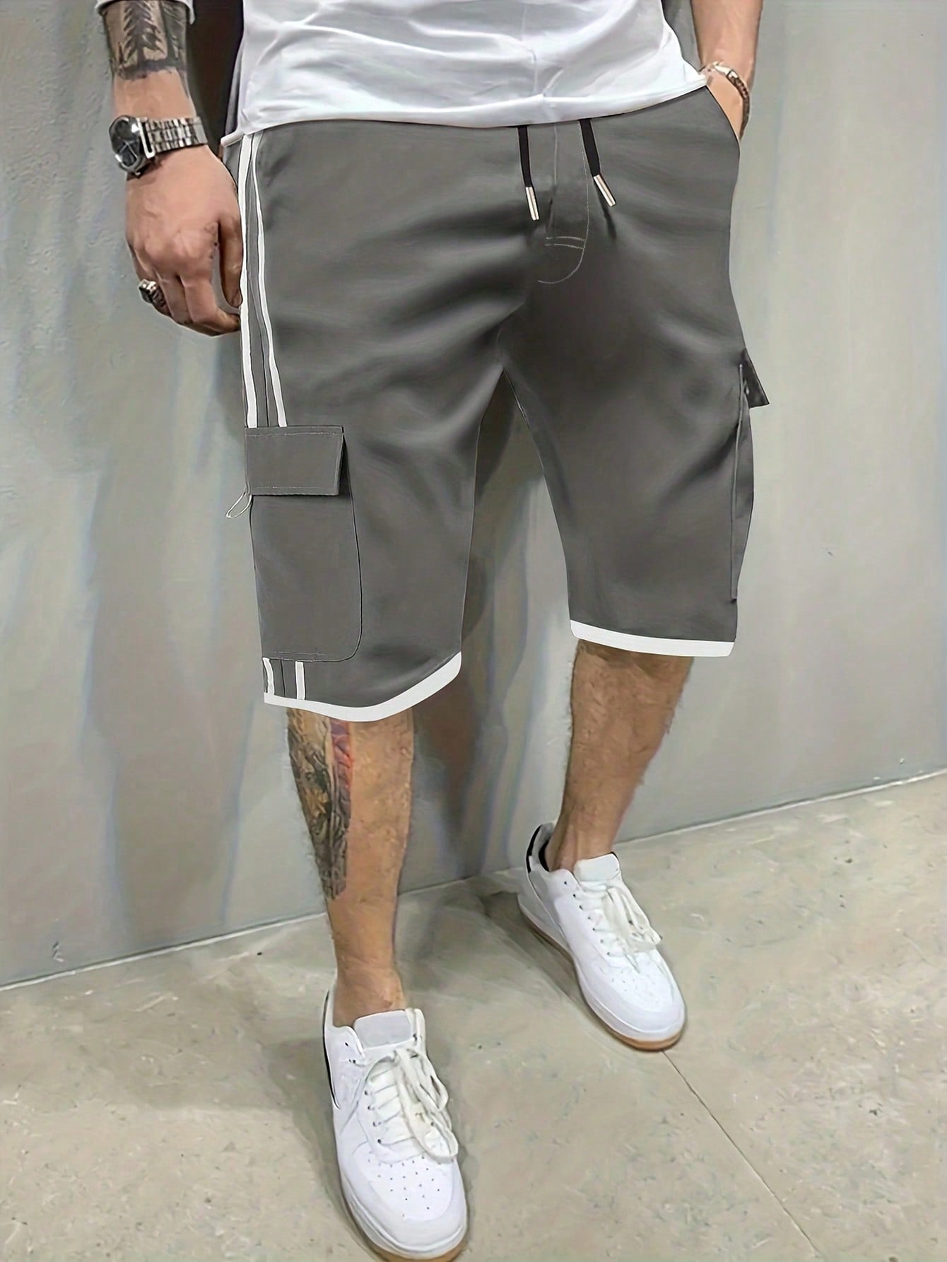 Men's Spring/Summer Casual Sporty Utility Shorts, Double Striped Design And Multi-Pocket Style