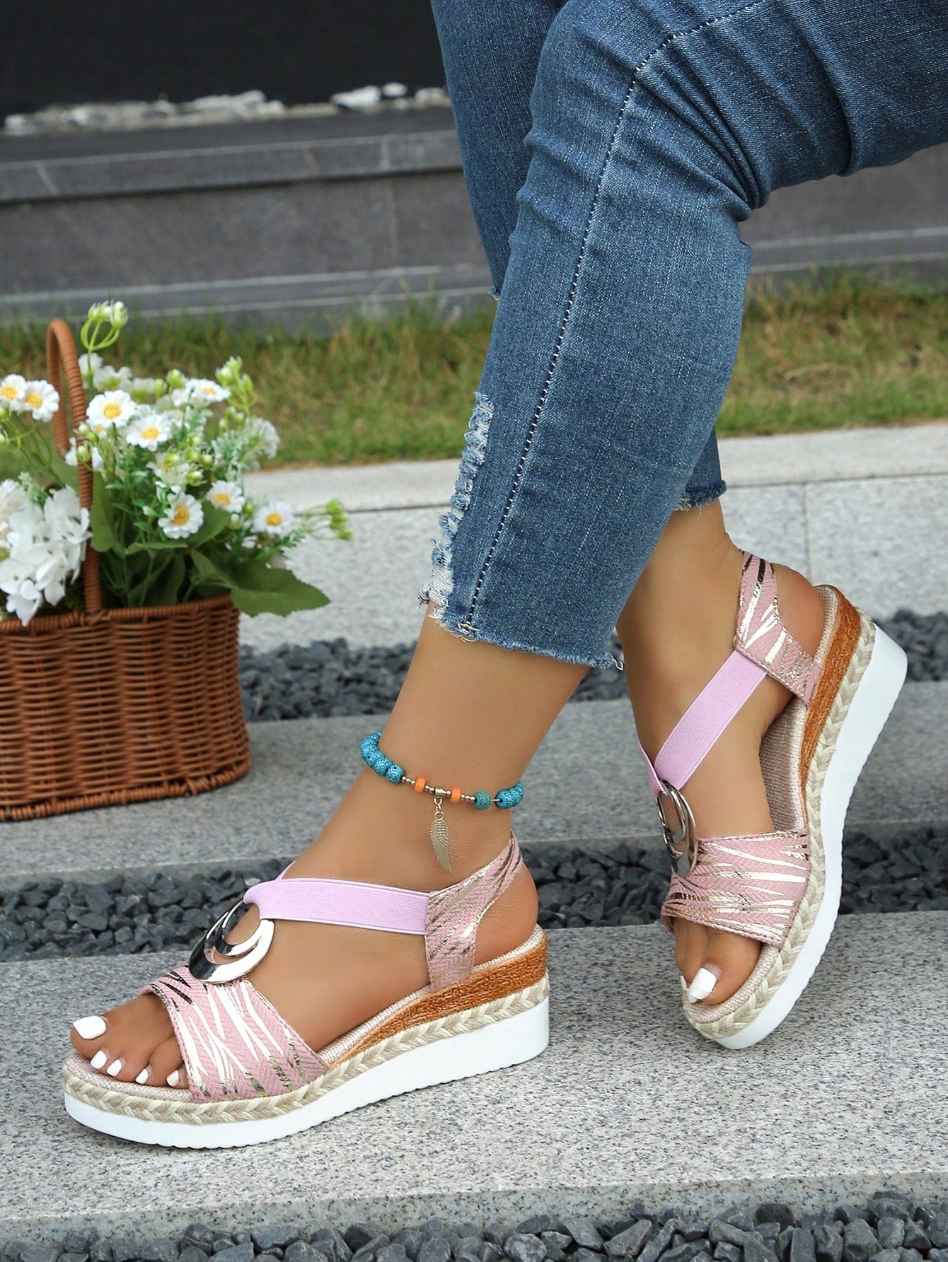 Women's Height Increase, Fashionable Weaving, Casual And Comfortable High Heeled Sandals With Silver Stripes Embellishments, Pink Fashionable Slope Heeled Sandals, Casual Daily Shopping, Walking, Comfortable Women's Fabric Slope Heeled Sandals