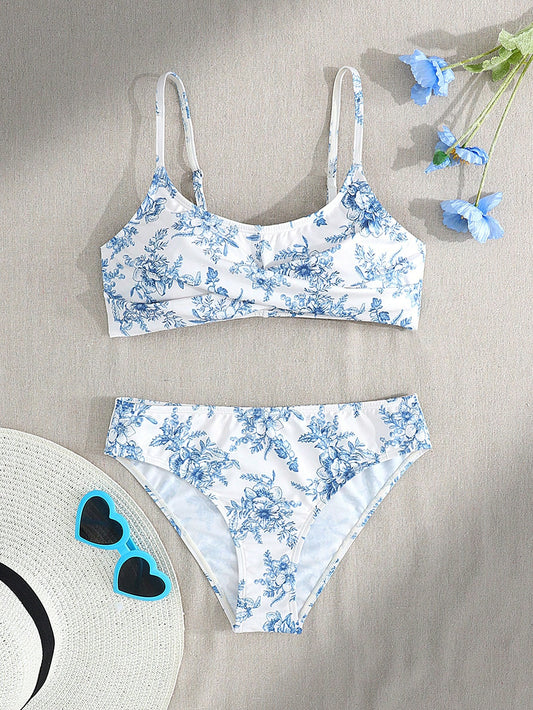 Teen Girl Floral Print Beachwear Set, Featuring A Flower Print Spaghetti Strap Top And Triangle Bikini Bottom For Summer