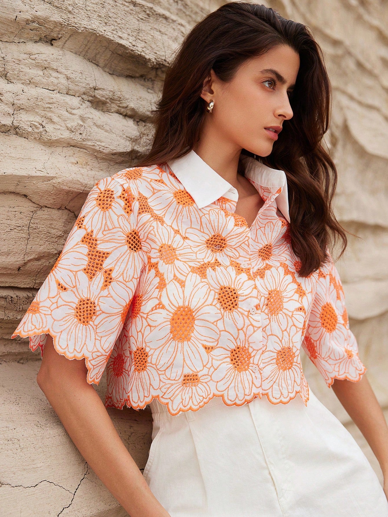 Random Elegant Daisy Embroidery Hollow Out Shirt