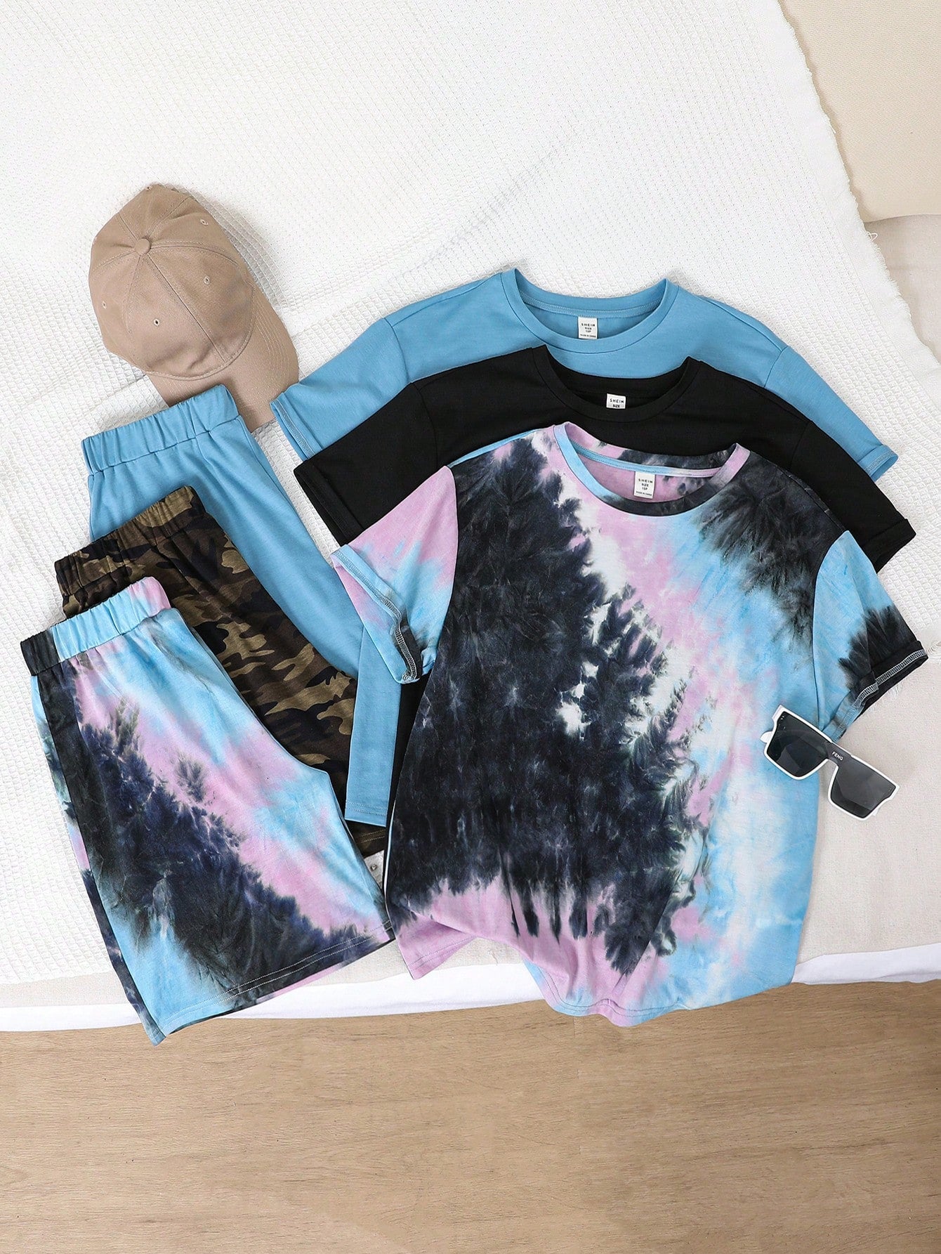 Tween Boys Extended Size Tie-Dyed Camo Solid Fabric Crewneck Short Sleeve T-Shirt & Shorts Pack Of 6, 3 Colors X 2 Sets, Suitable For Daily, Leisure, Vacation And Sports. Best For Spring And Summer