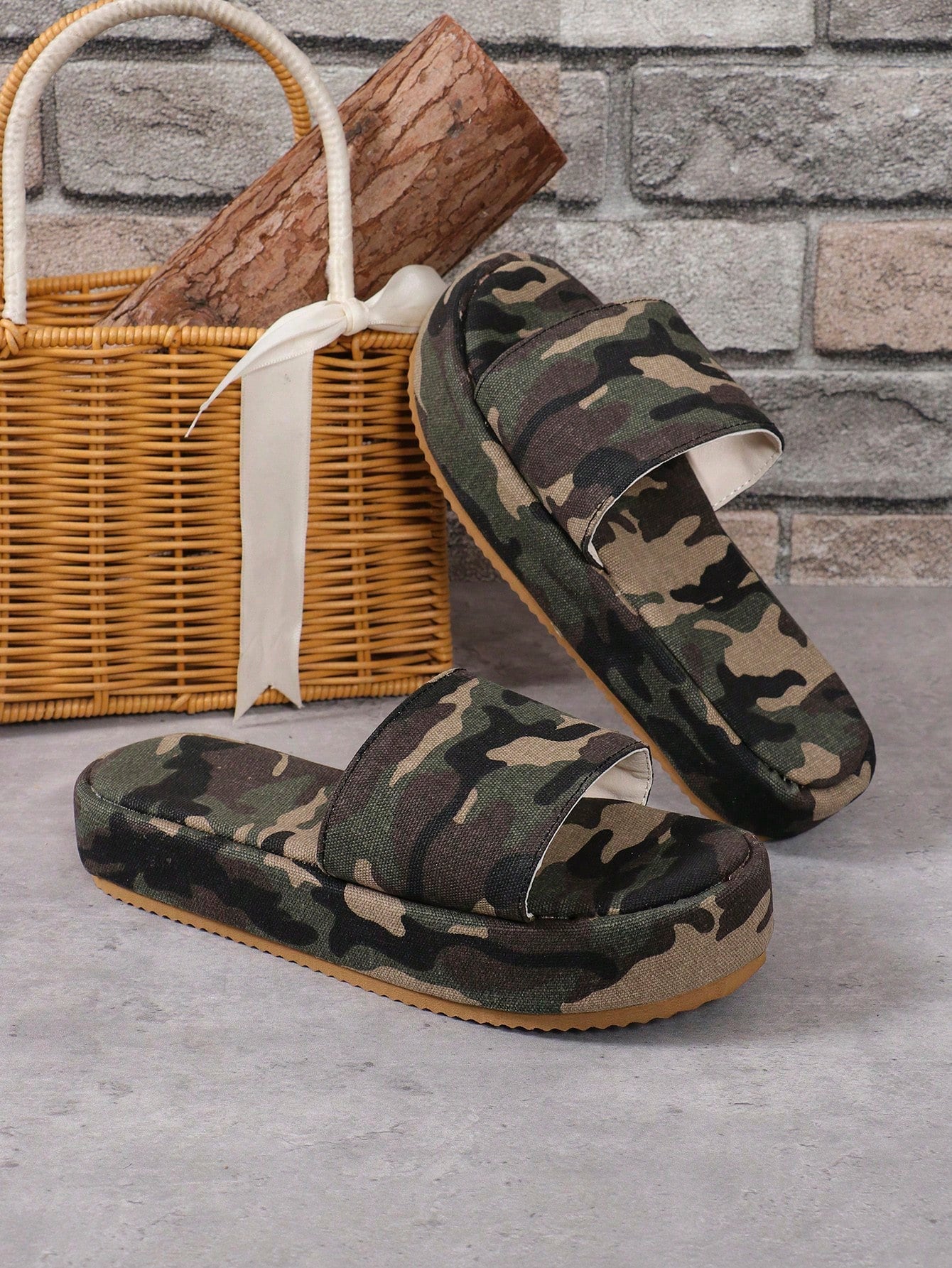 Women Plus Size Mid Heel Wedge Sandals, Summer Fashion Slouchy Slippers Beach Shoes